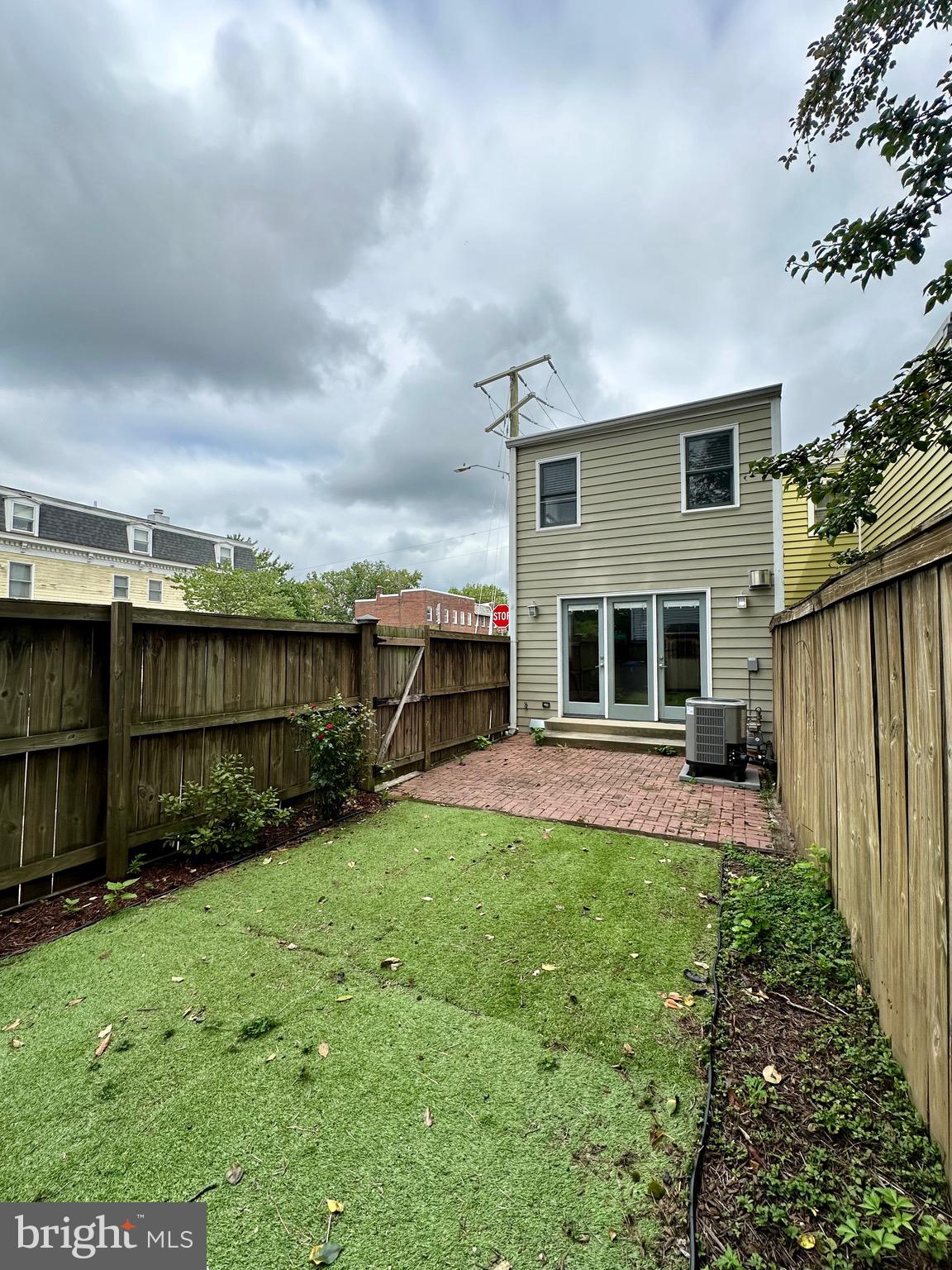 PARKER GRAY - Residential Lease