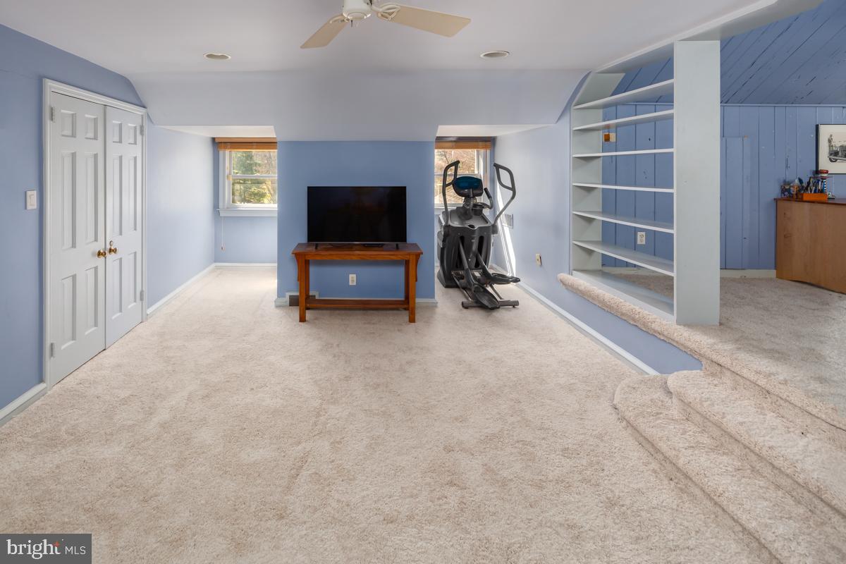 WYNNEWOOD - Residential