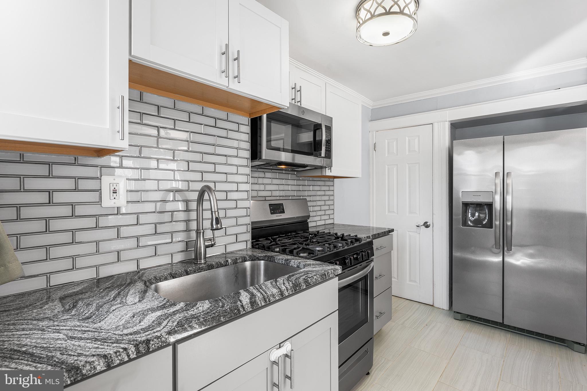 LANSDOWNE - Residential