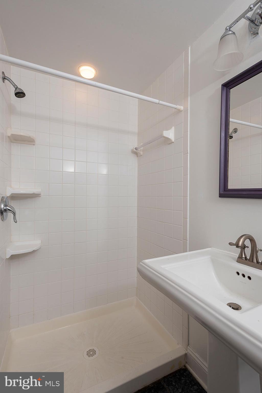 BREWERS HILL - Residential Lease