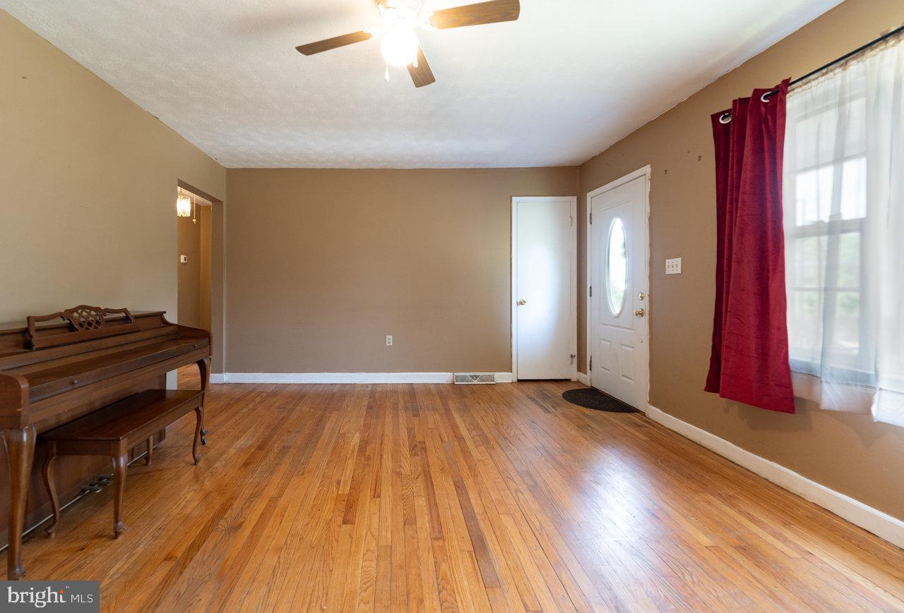 TOWN OF LURAY - Residential