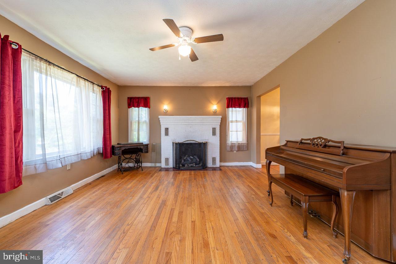 TOWN OF LURAY - Residential