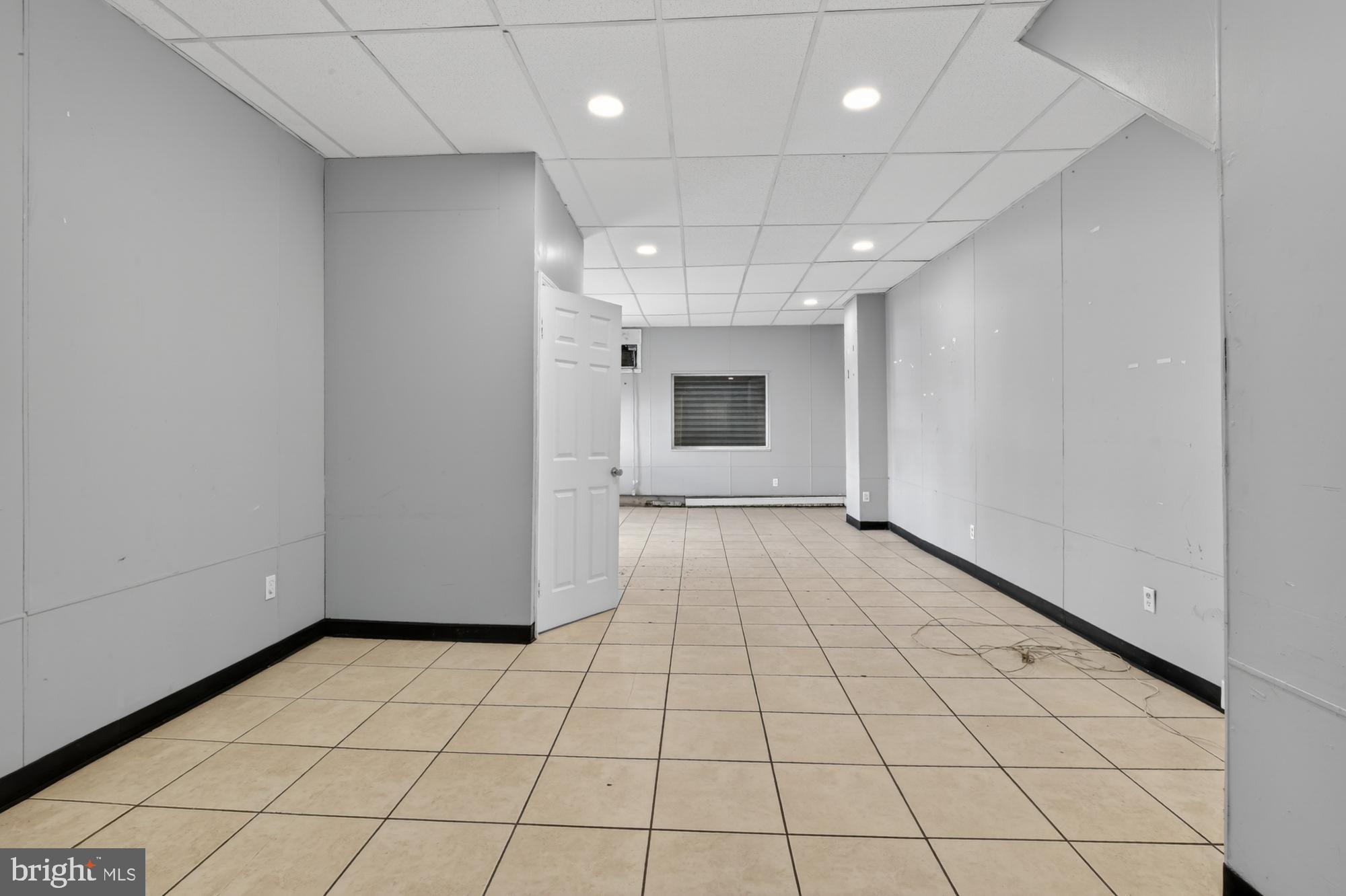 WEST PASSYUNK - Commercial Lease