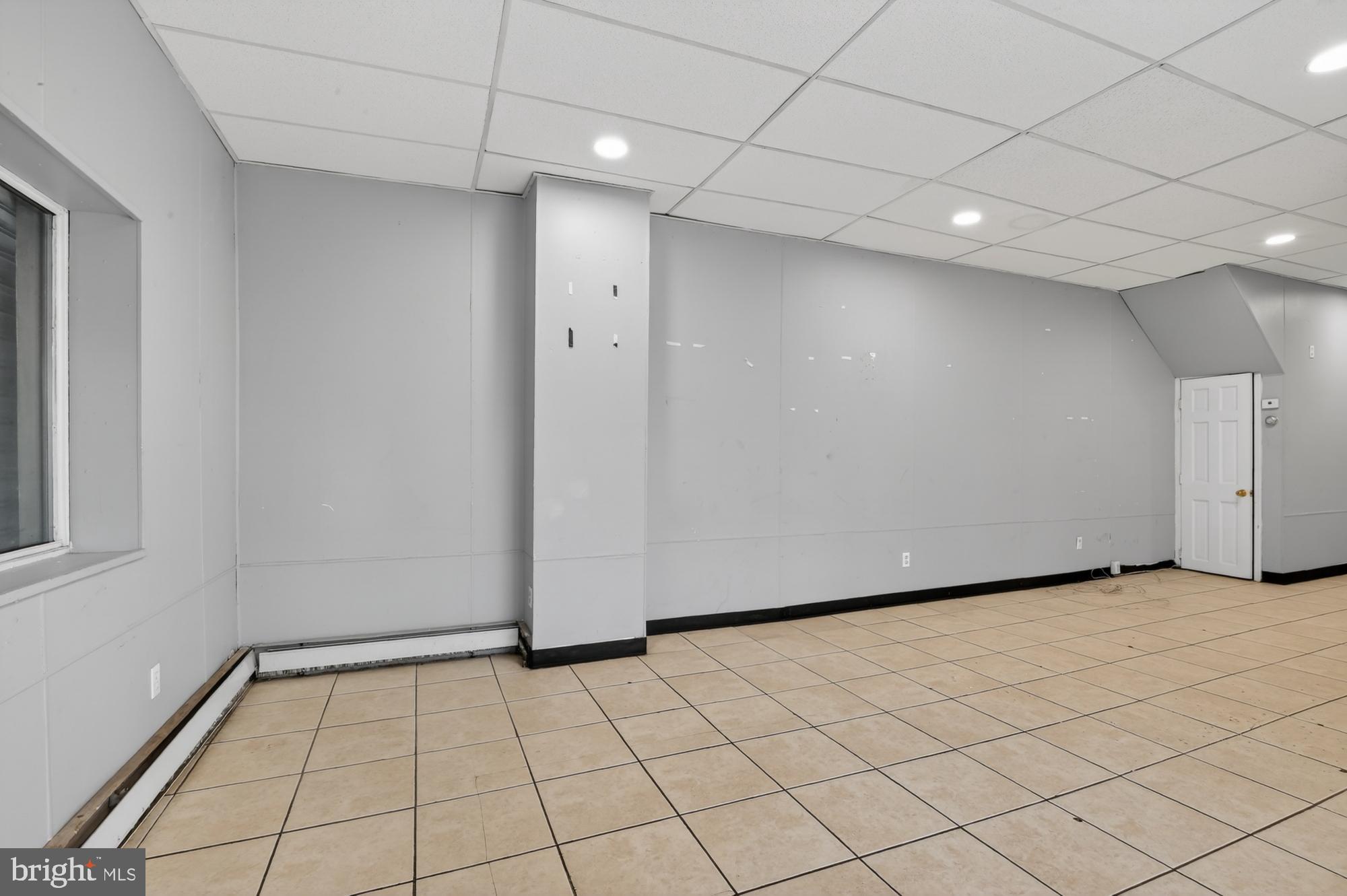 WEST PASSYUNK - Commercial Lease