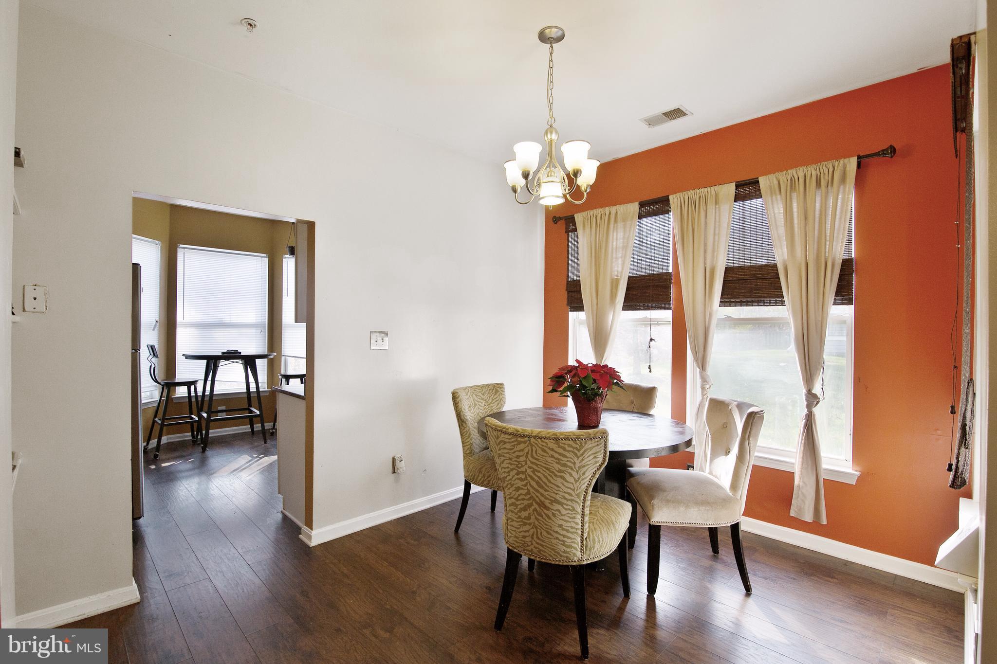 RUSSETT - Residential