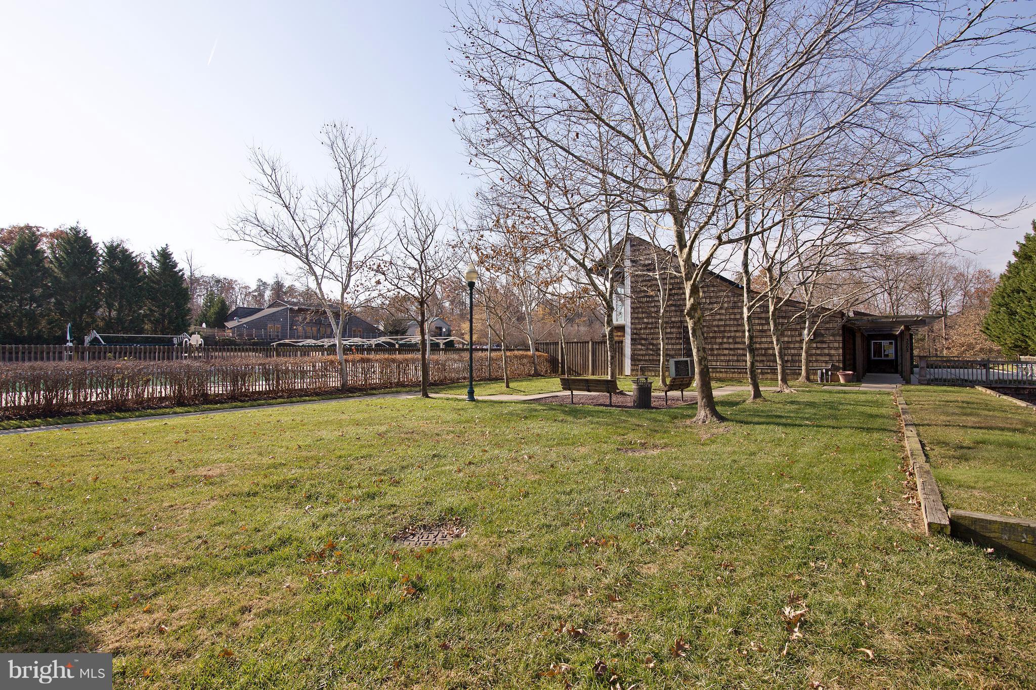 RUSSETT - Residential