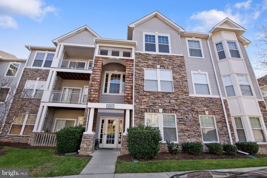 NEW PRICE!! Welcome home! Rare 3 Bedroom and 2 full bathroom in this Community. You will love the updated kitchen with granite countertops and stainless steel appliances! Perfect for commuters, located just minutes away from 295 and 198. Schedule your showing today! This Condo IS FHA APPROVED!