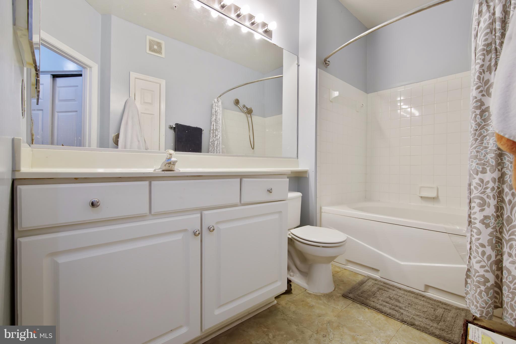 RUSSETT - Residential