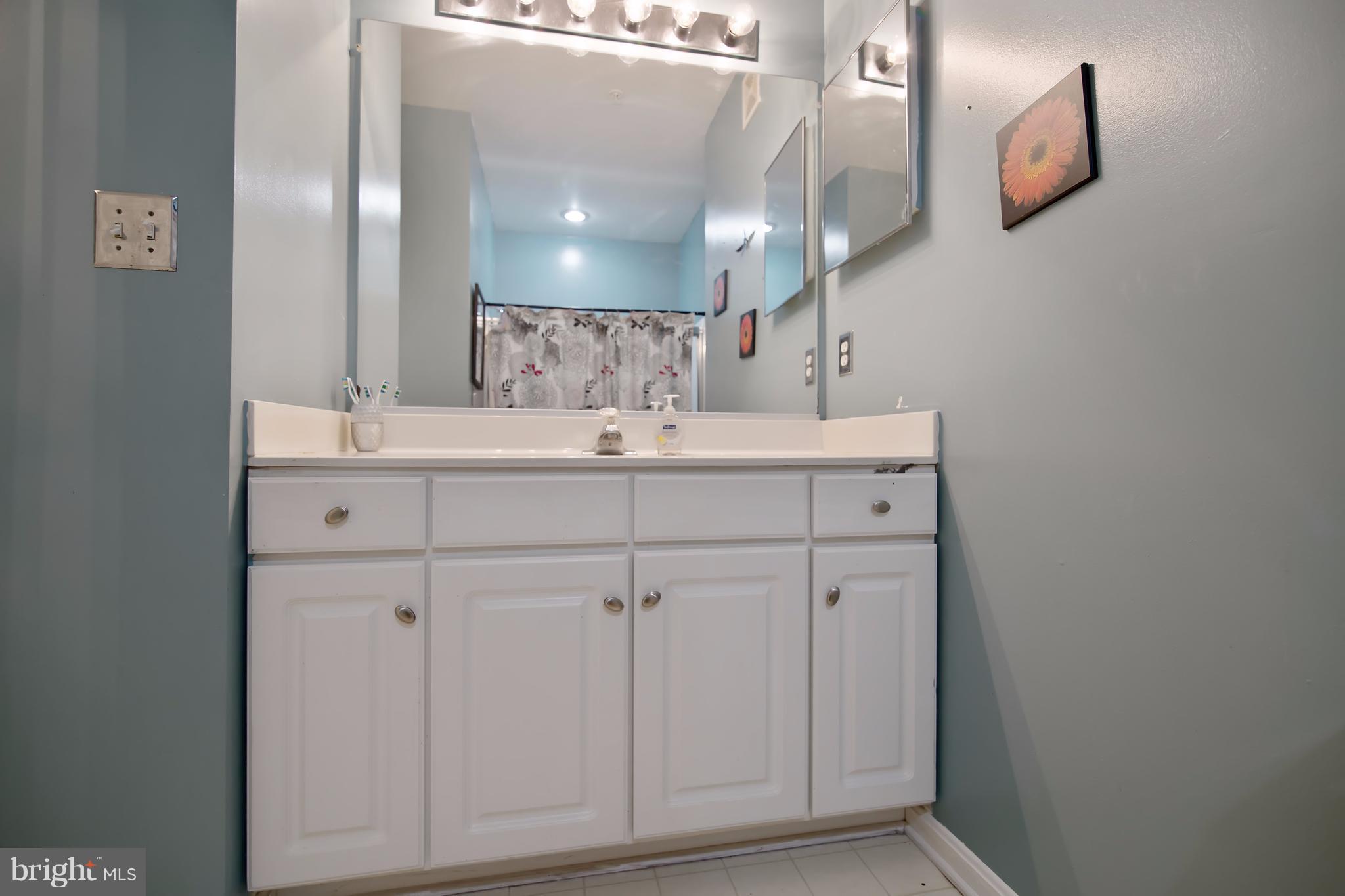 RUSSETT - Residential