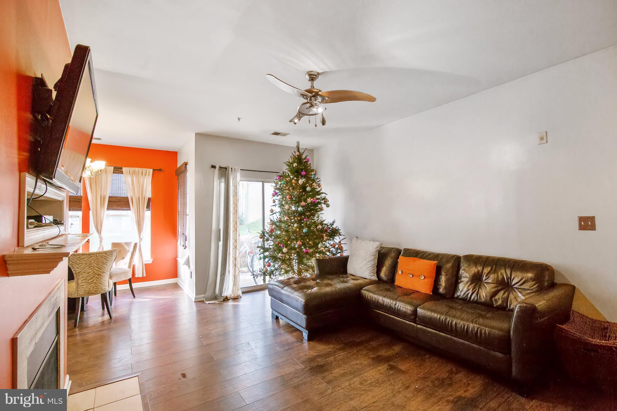 RUSSETT - Residential