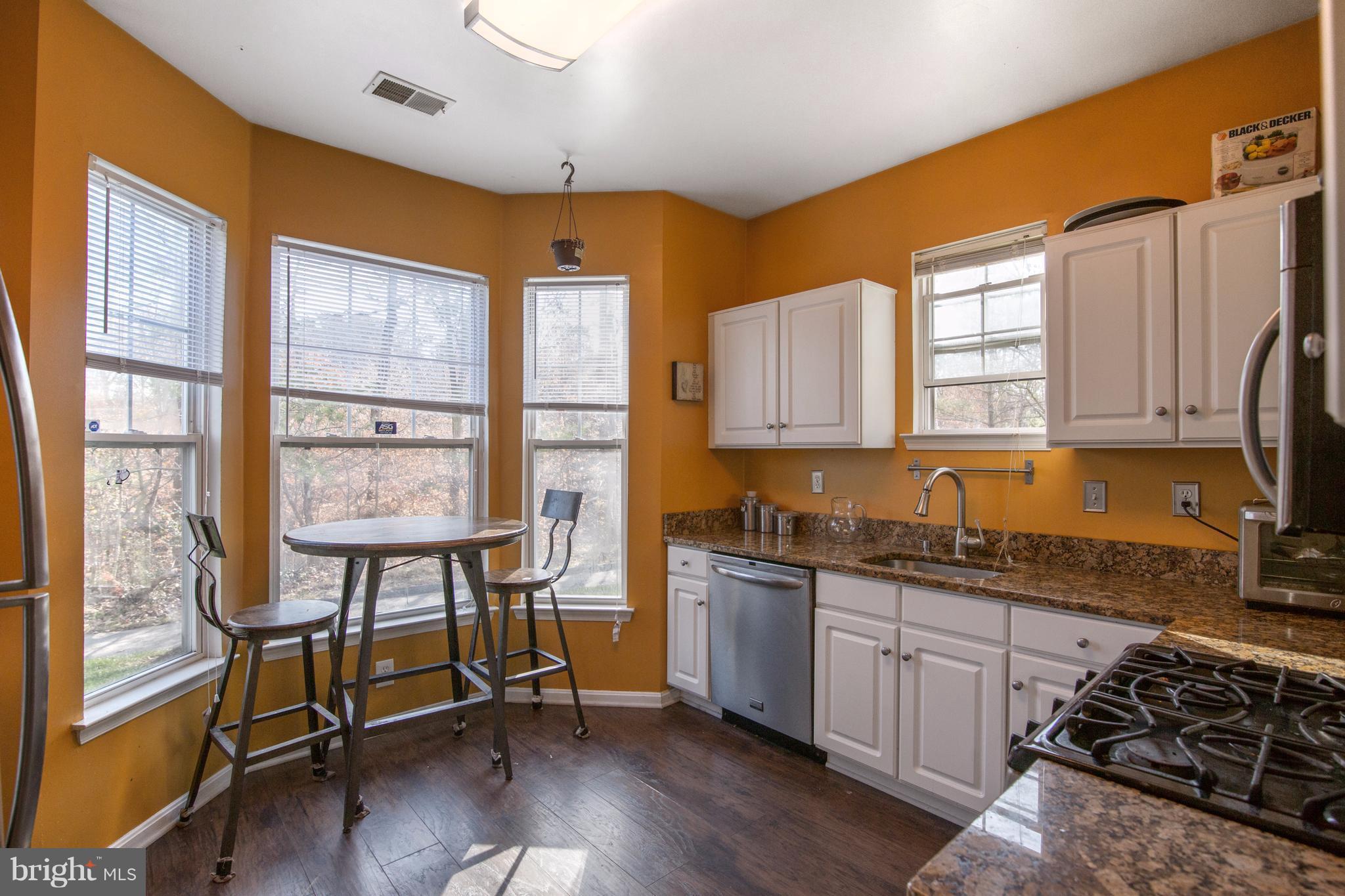 RUSSETT - Residential