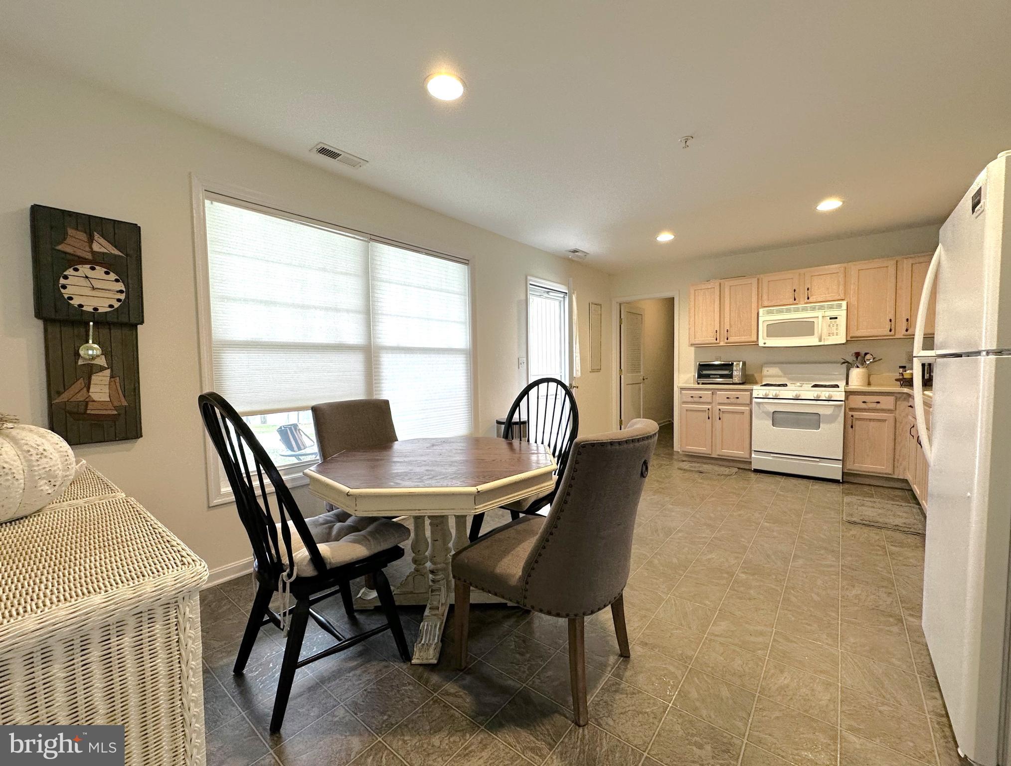 THE POND AT CHURCH HILL - Residential