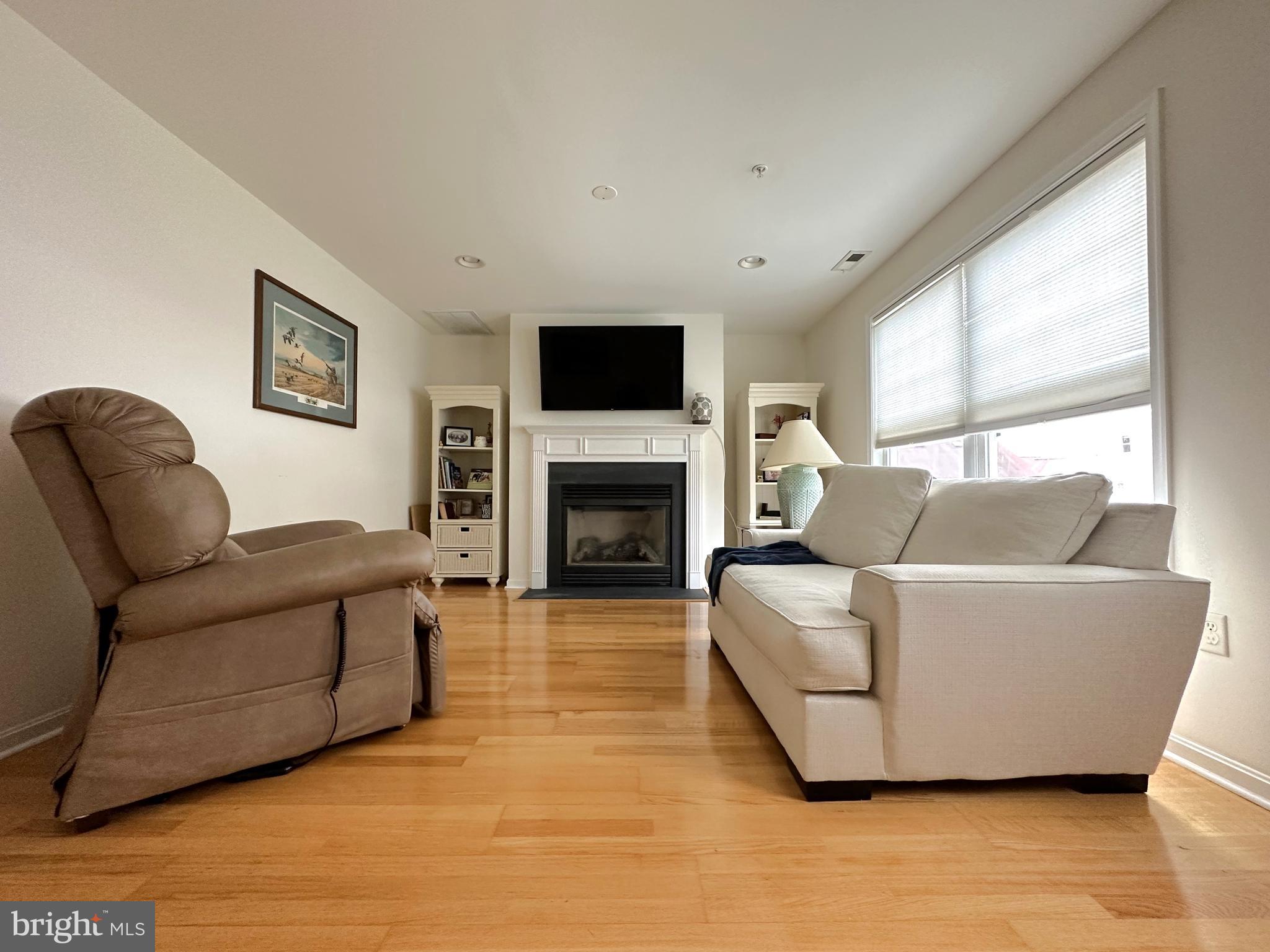 THE POND AT CHURCH HILL - Residential