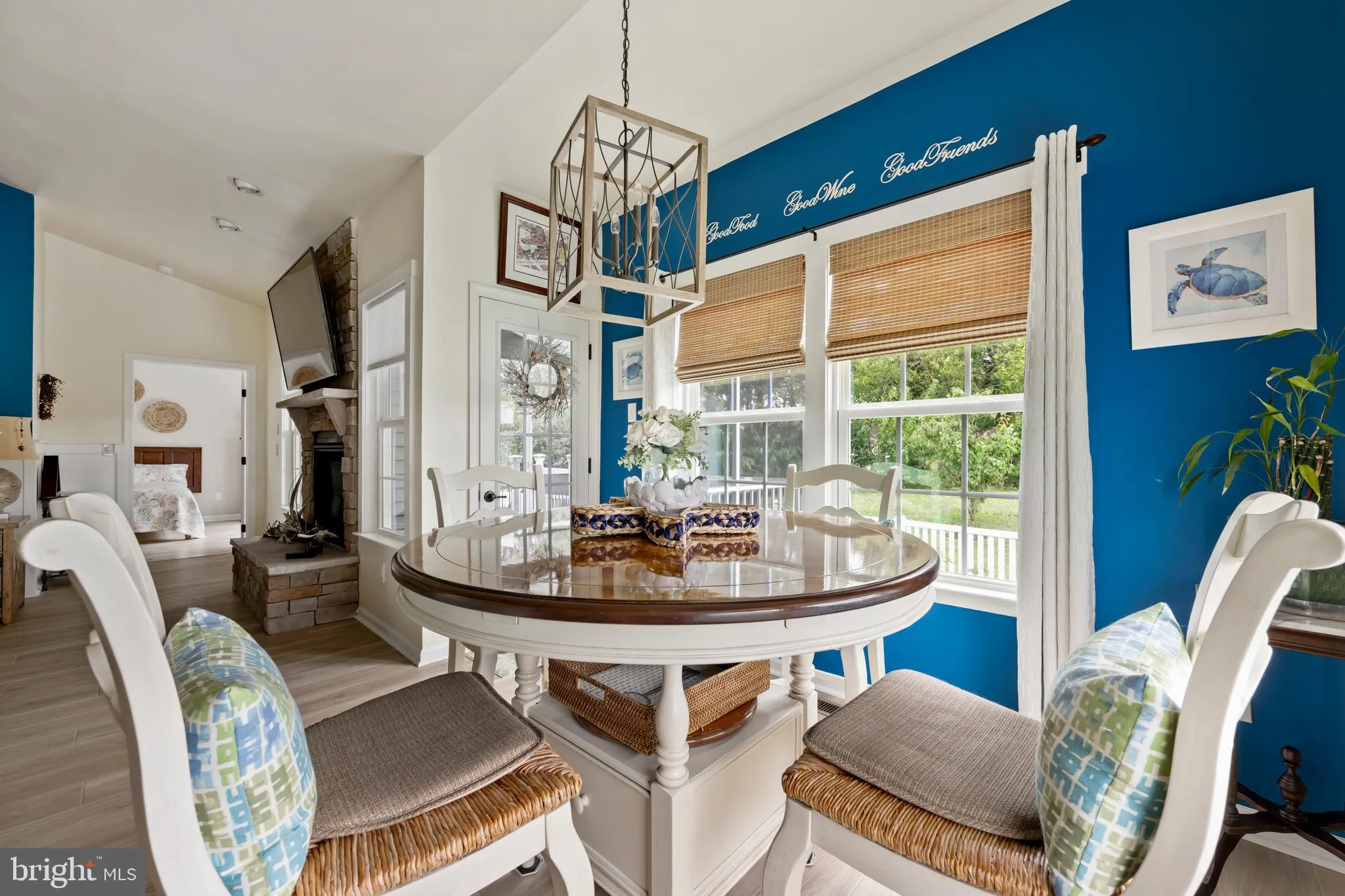 Milton, Delaware 19968, United States, 2 Bedrooms Bedrooms, ,3 BathroomsBathrooms,Residential,Active,204420