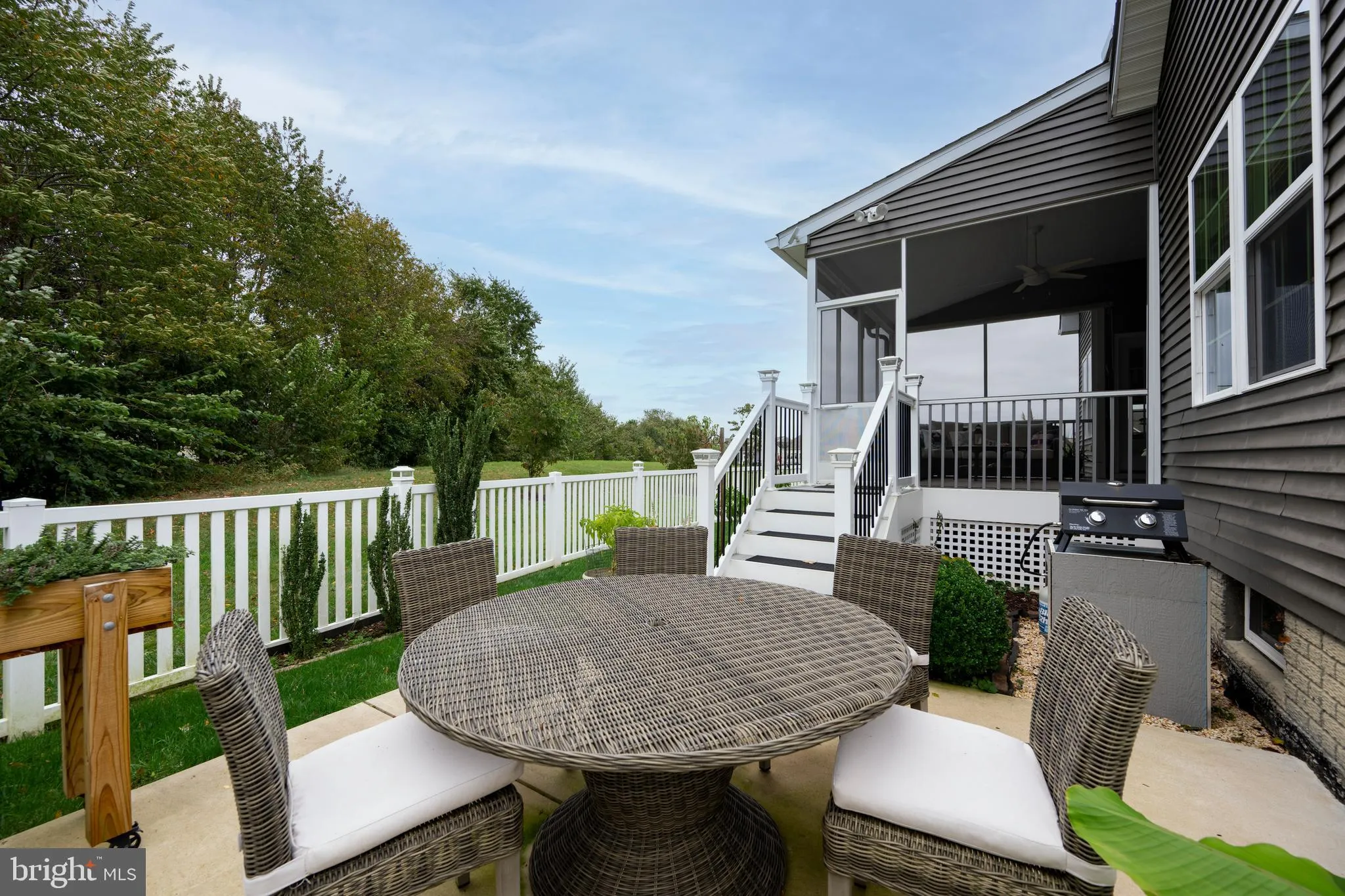 Milton, Delaware 19968, United States, 2 Bedrooms Bedrooms, ,3 BathroomsBathrooms,Residential,Active,204420