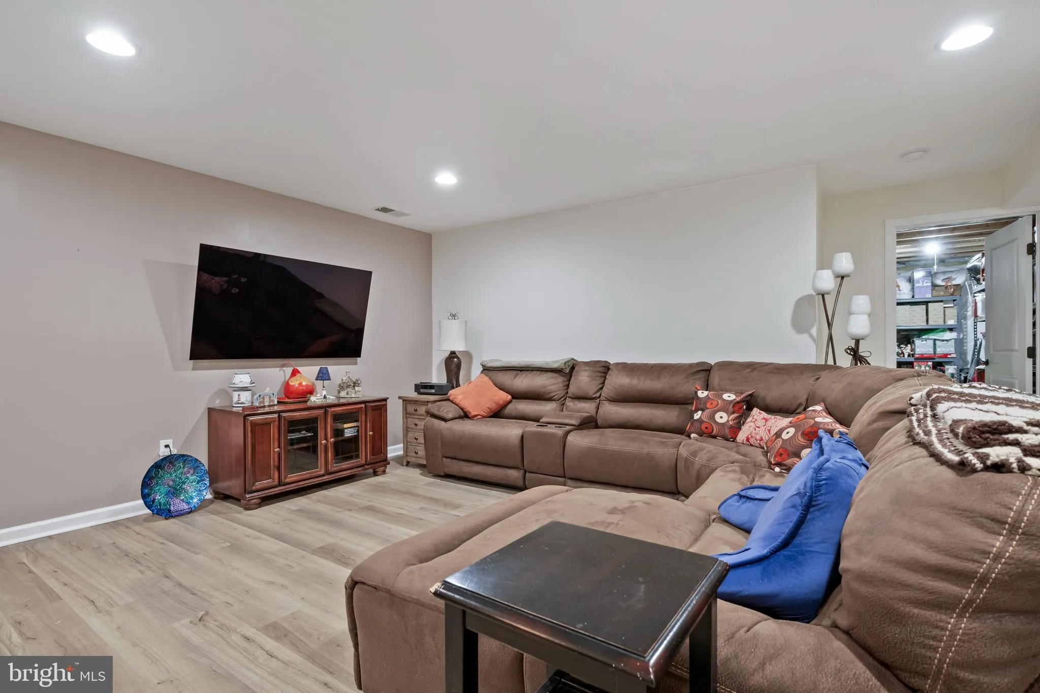 Milton, Delaware 19968, United States, 2 Bedrooms Bedrooms, ,3 BathroomsBathrooms,Residential,Active,204420