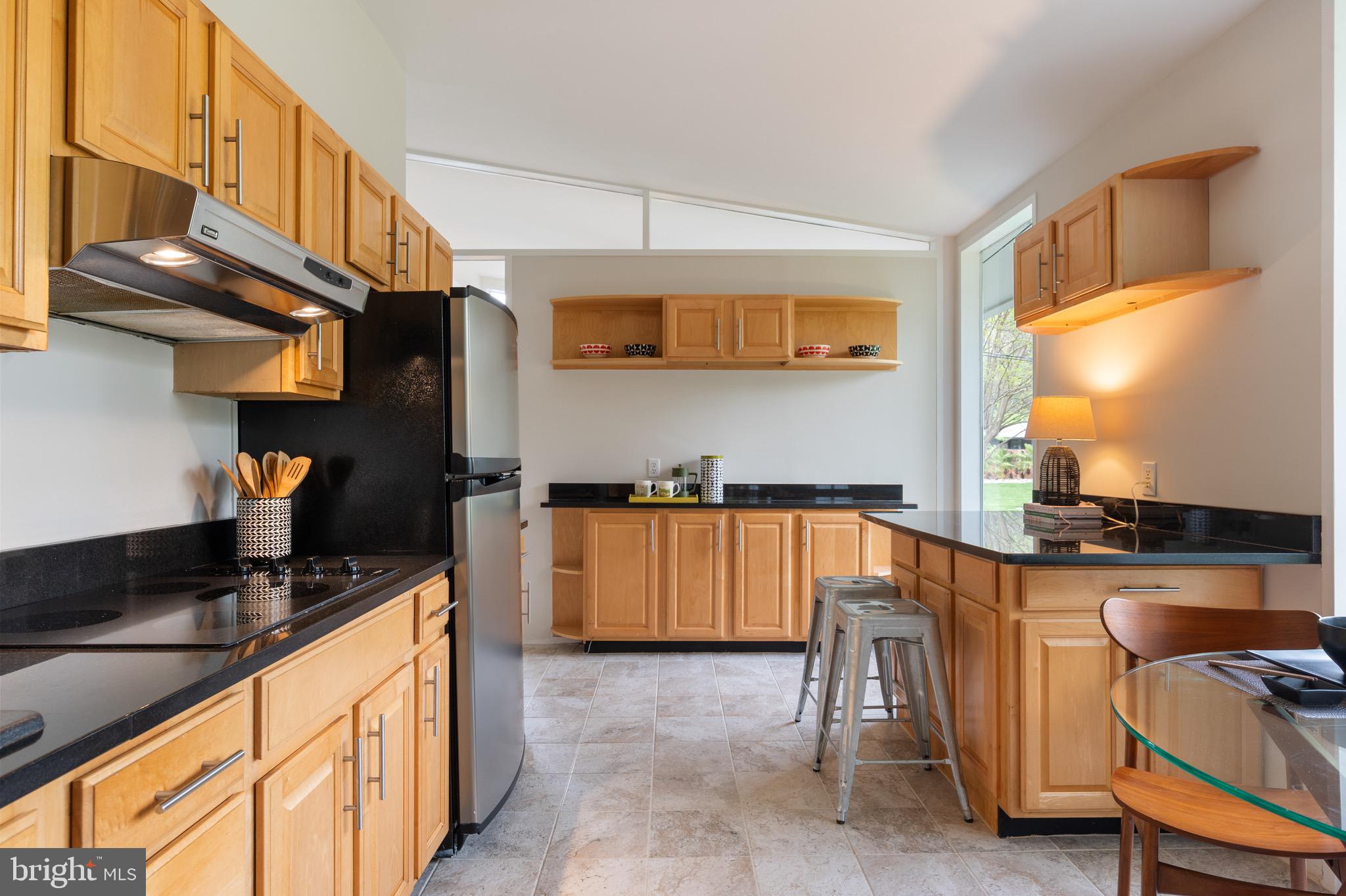 HOLLIN HILLS - Residential