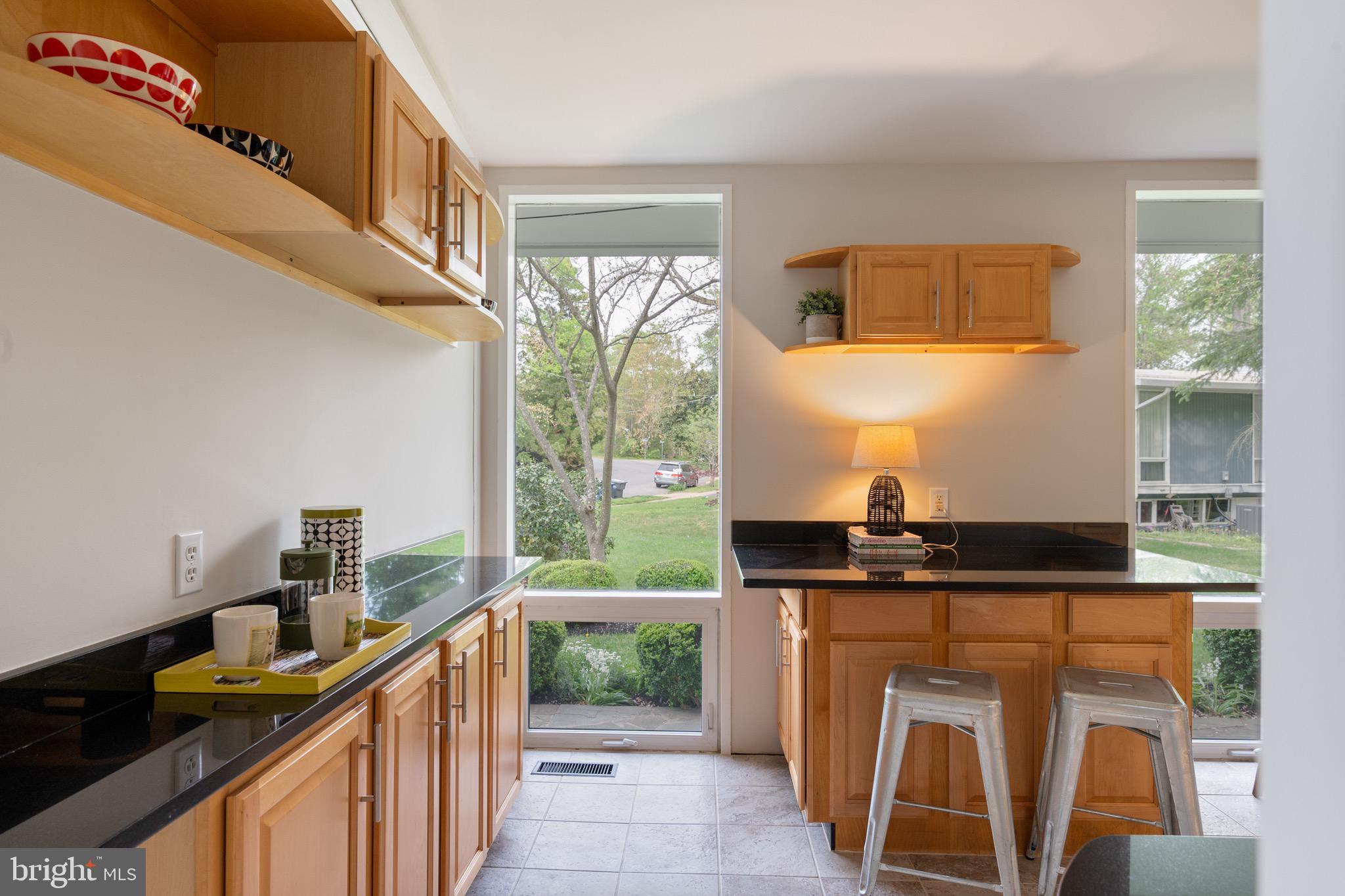 HOLLIN HILLS - Residential