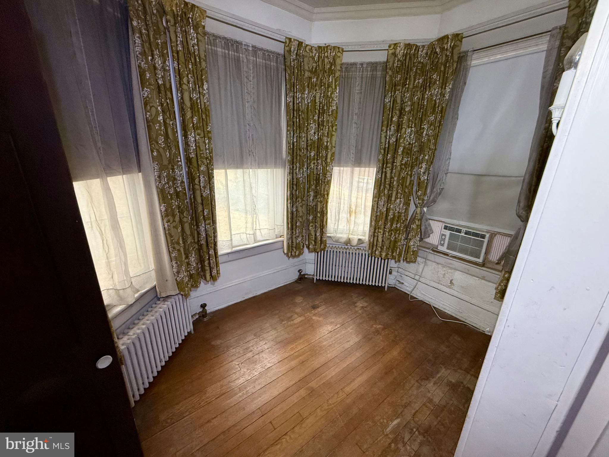 MARTINSBURG - Residential