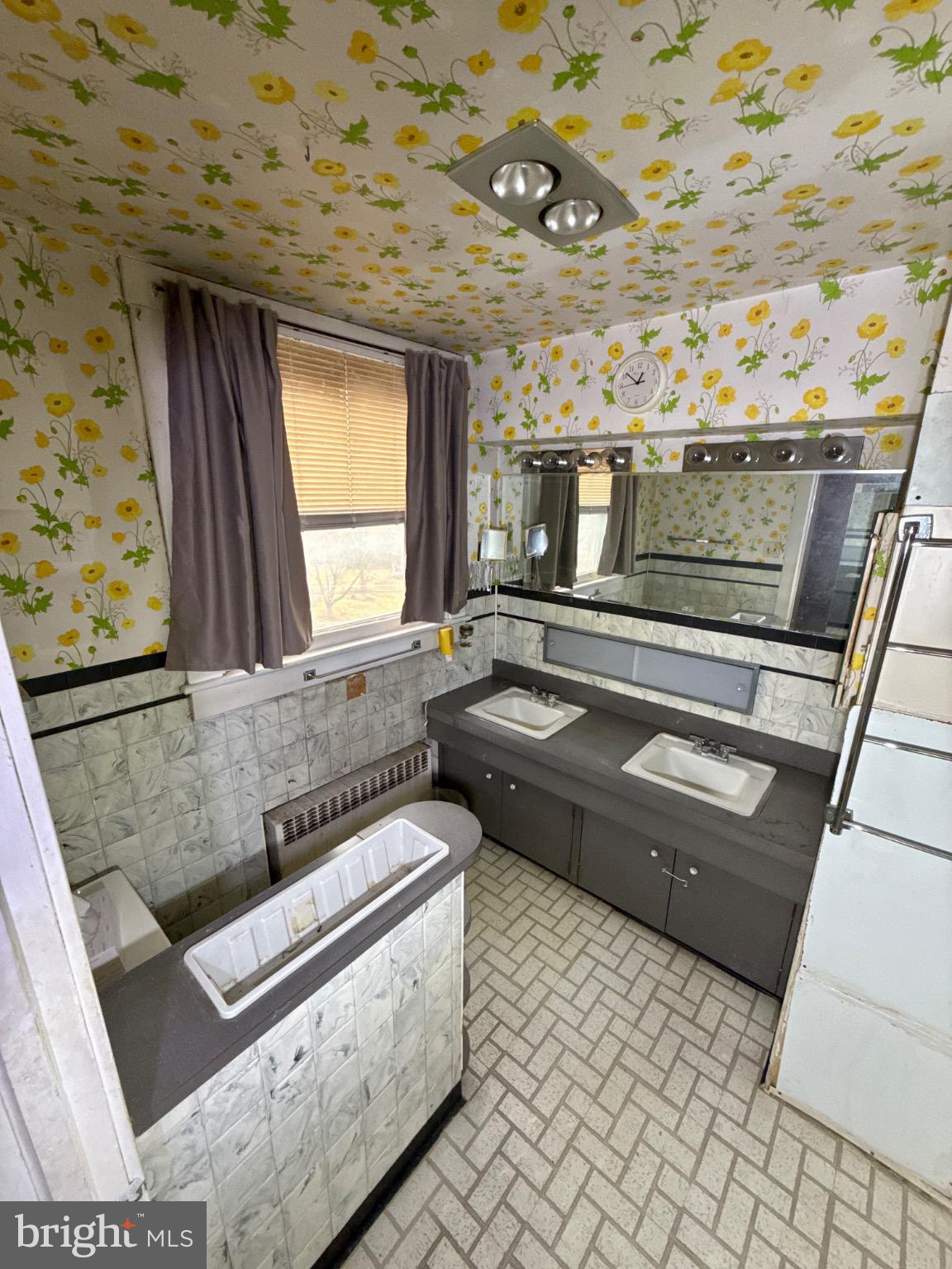 MARTINSBURG - Residential