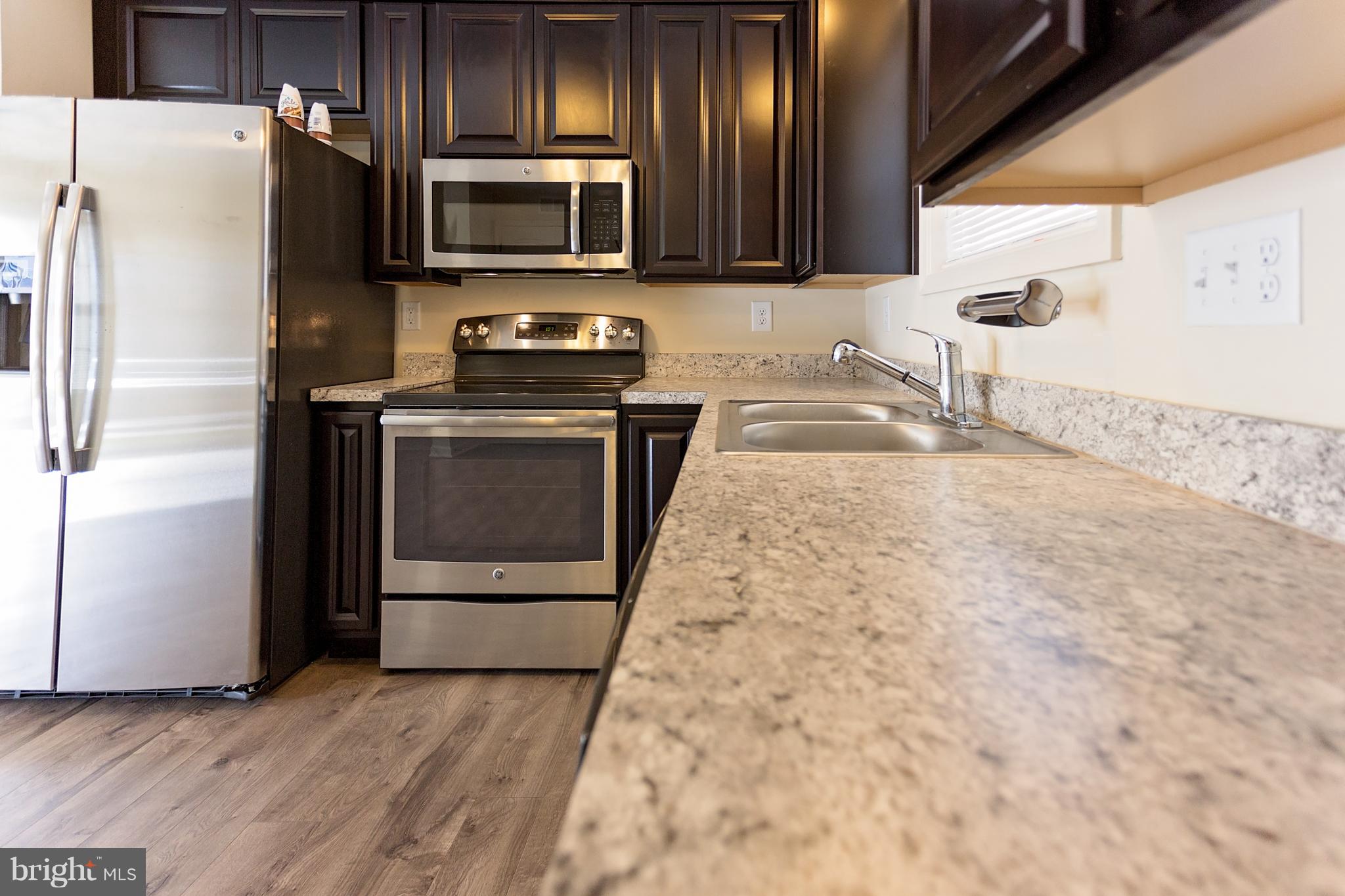 INWOOD VILLAGE - Residential