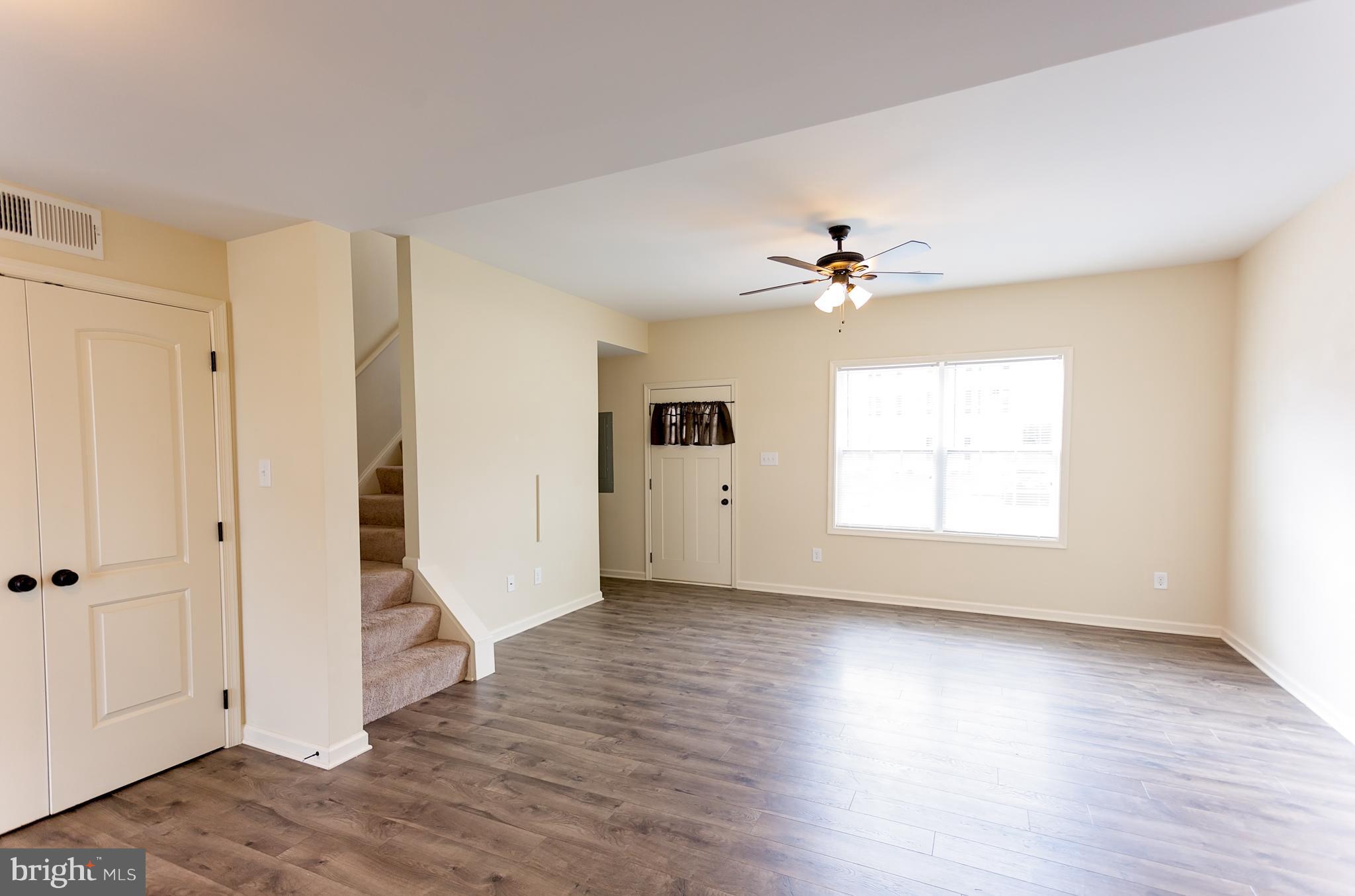 INWOOD VILLAGE - Residential