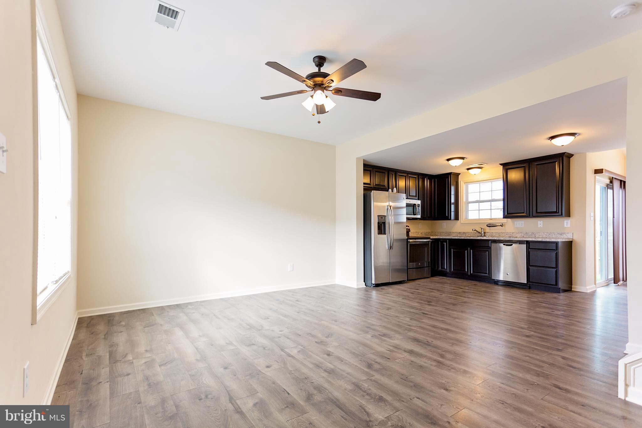 INWOOD VILLAGE - Residential