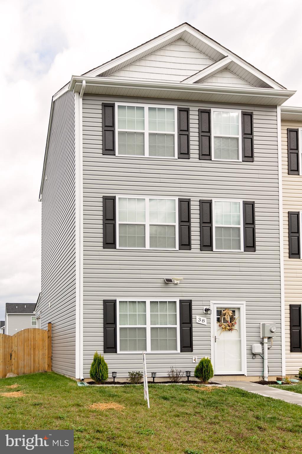 INWOOD VILLAGE - Residential