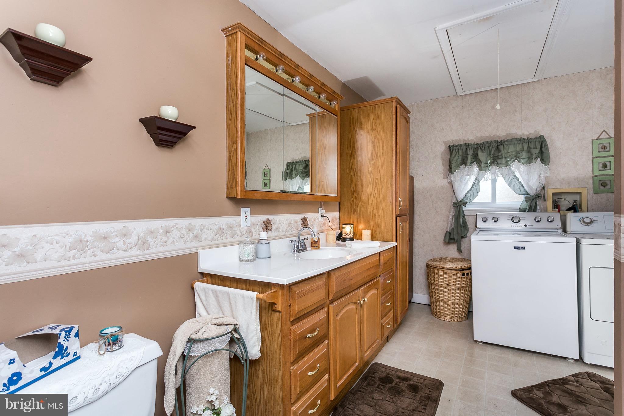 BIRD RIVER GROVE - Residential