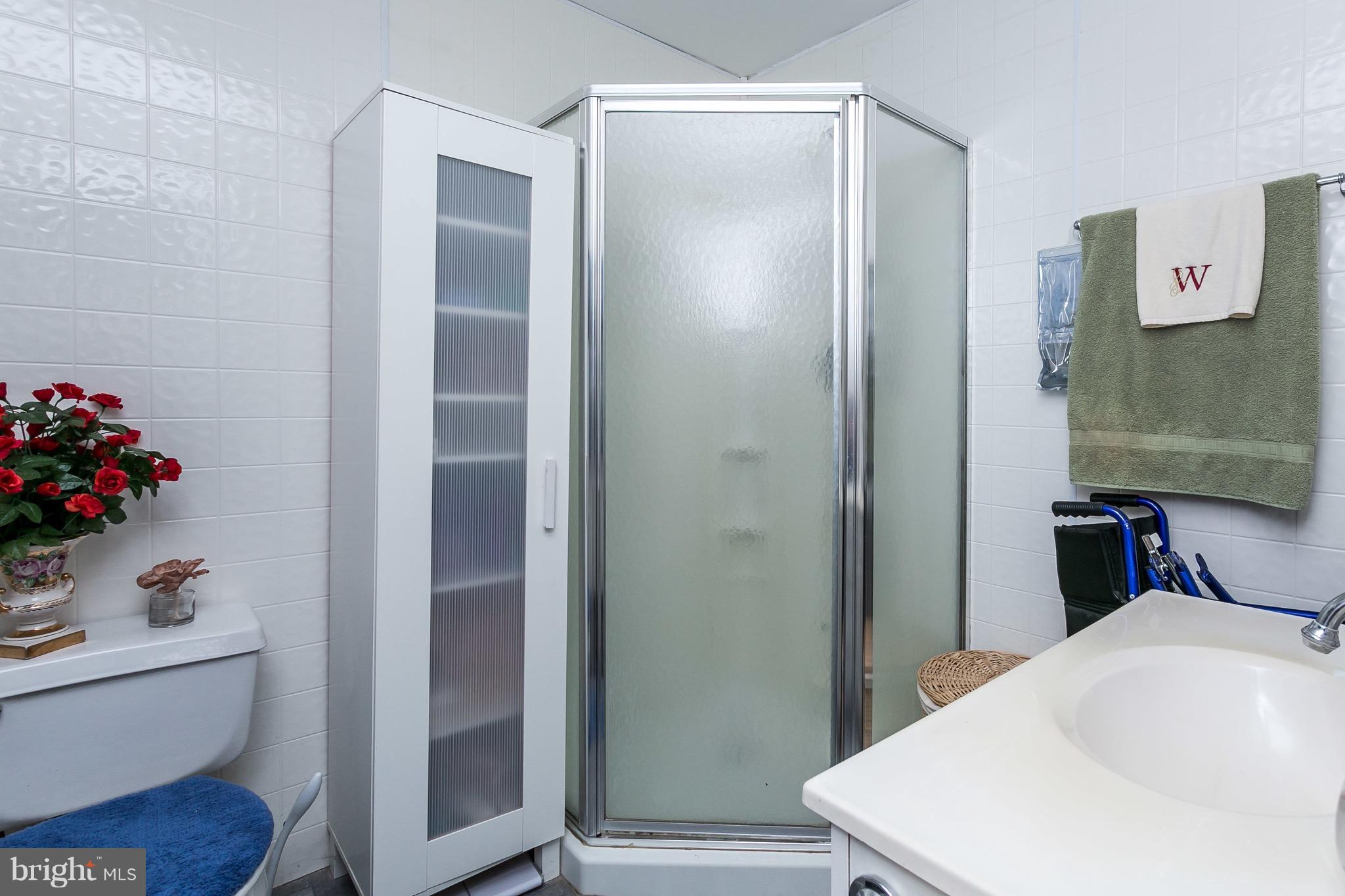 BIRD RIVER GROVE - Residential