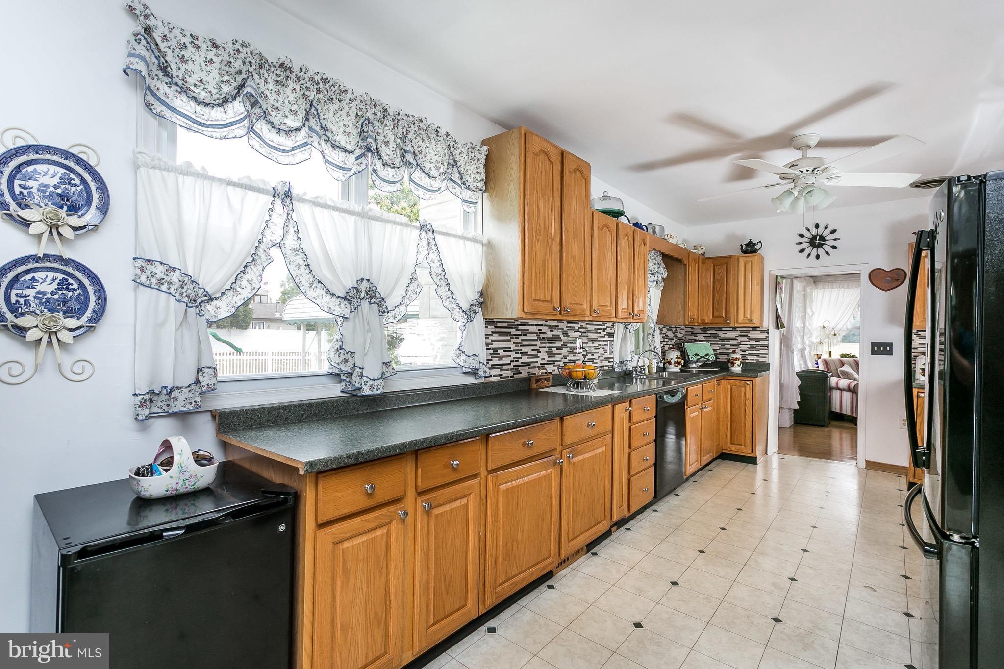 BIRD RIVER GROVE - Residential