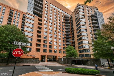 2001 15TH STREET N 618 ARLINGTON VA 22201