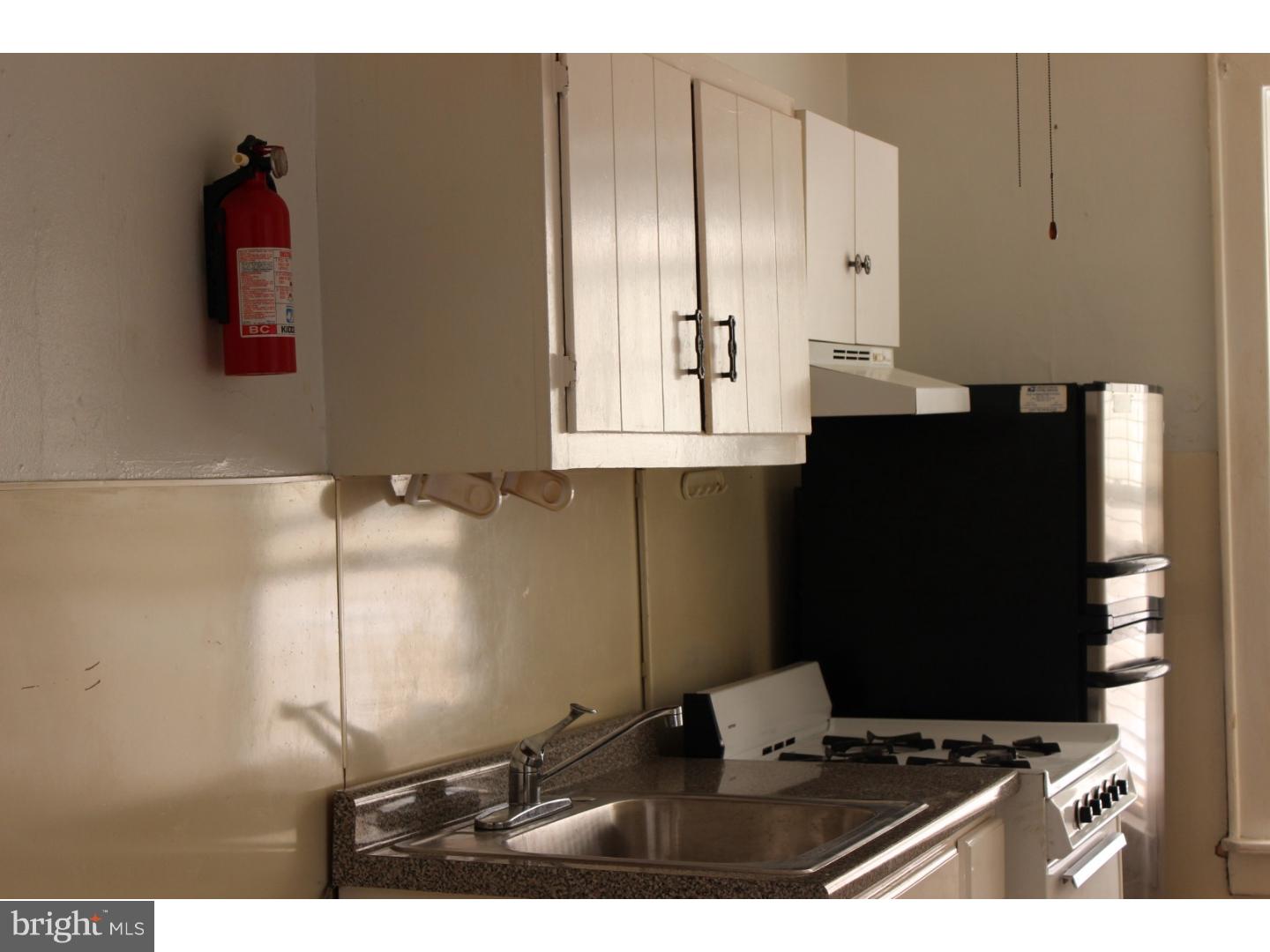 WEST OAK LANE - Residential Lease