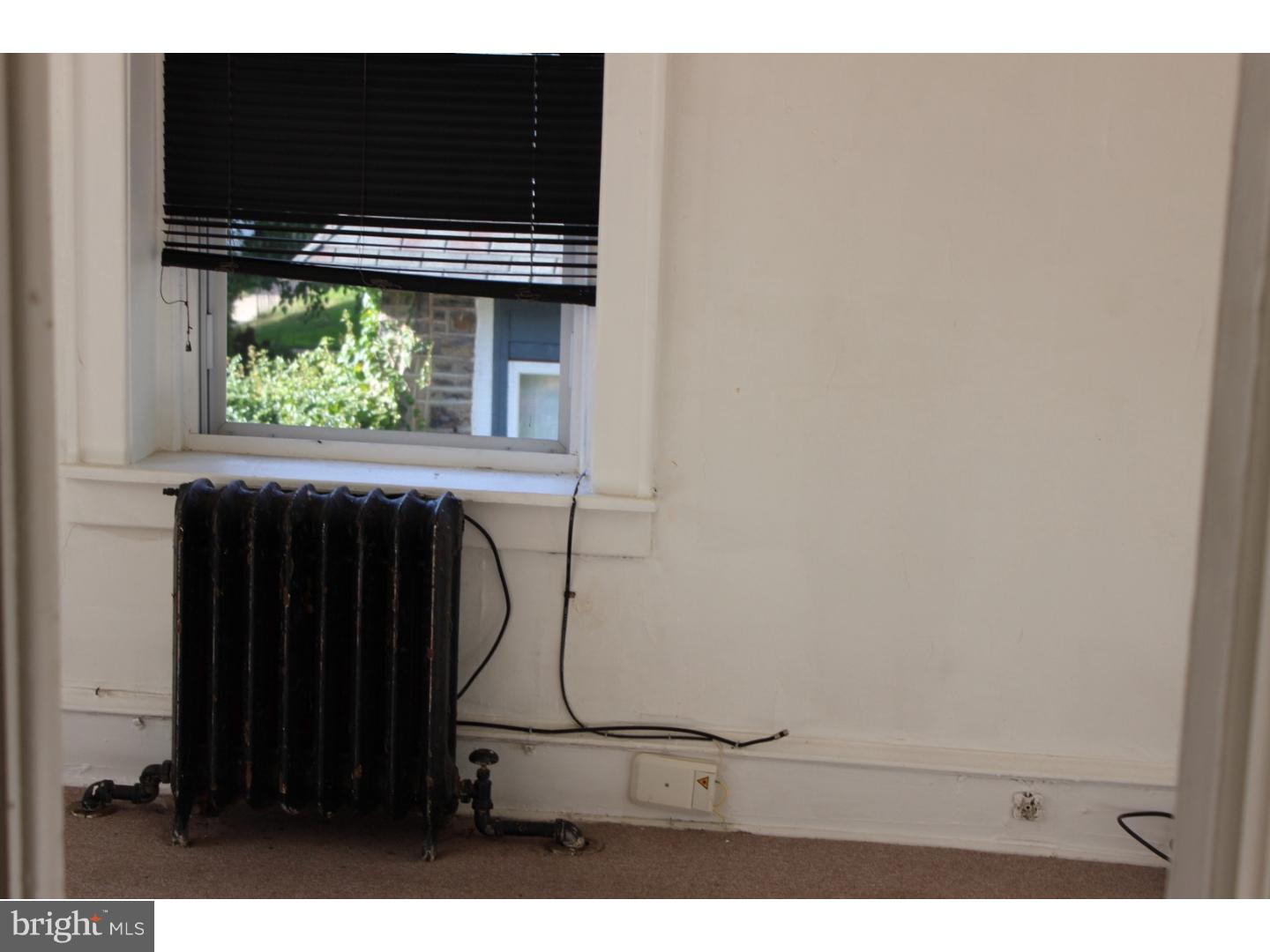 WEST OAK LANE - Residential Lease