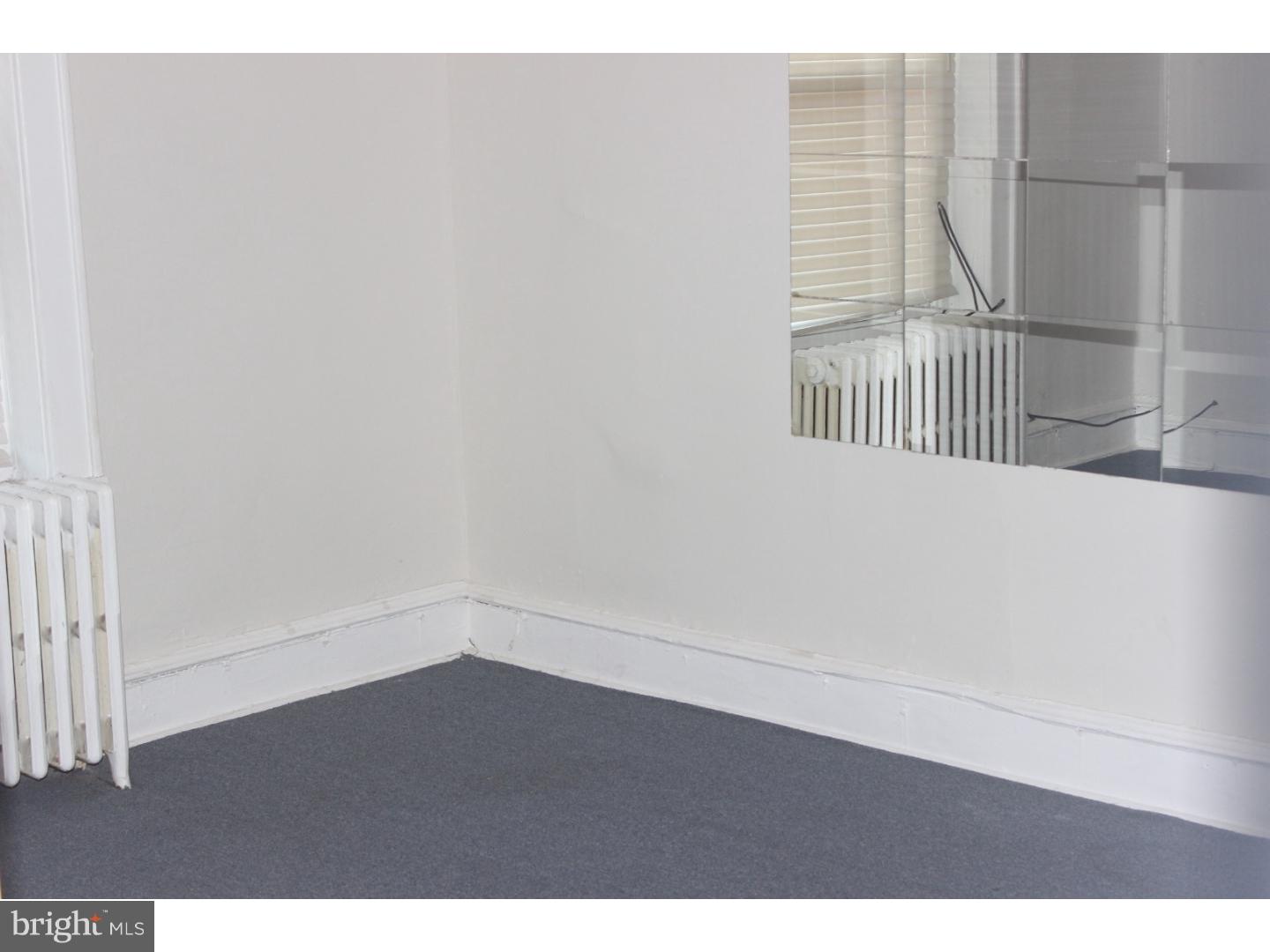 WEST OAK LANE - Residential Lease