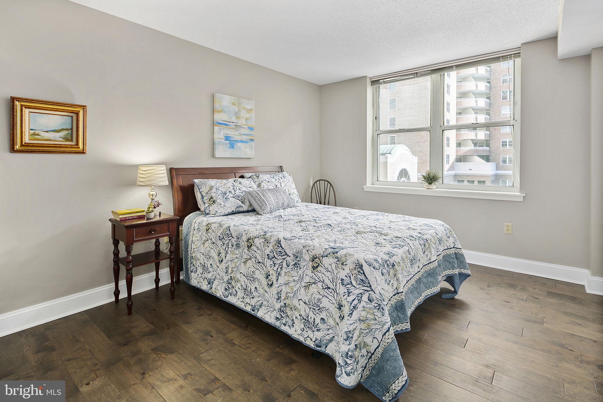 THE JEFFERSON - Sunrise Senior Living - Residential