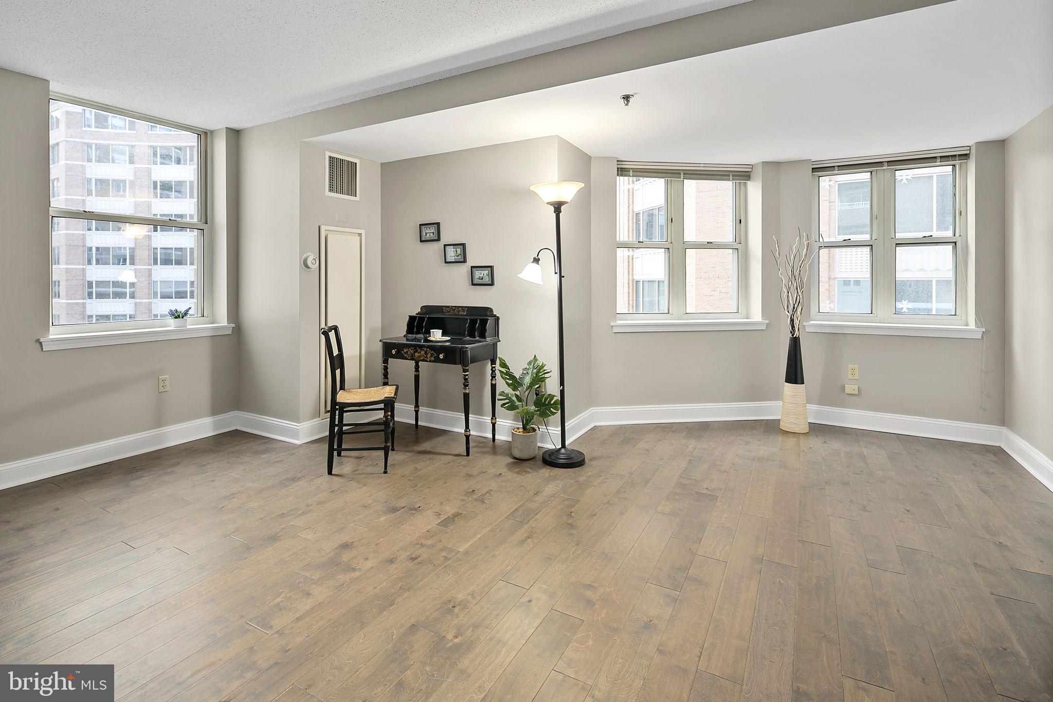 THE JEFFERSON - Sunrise Senior Living - Residential