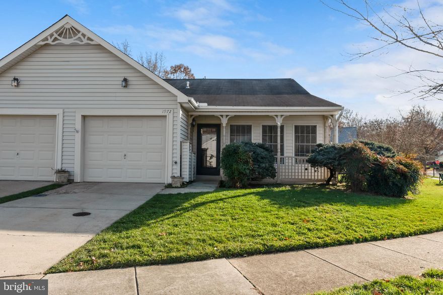 END Unit Townhome in 55+ Community of Heritage Harbour.  Freshly painted, 2 Bedroom, 2 Bath, Den plus 3 Season Room.  Living Room and Dining Area have vaulted ceilings.  Kitchen with white cabinetry and  Corian countertops.  Laundry, and single car garage.  Lots of amenities to enjoy in Heritage Harbour are:  golf, tennis, pickleball, indoor / outdoor swimming pools, exercise room, fitness center, water access for canoe / kayak and more.  All new buyers pay 1 time rec fee of $2,075.00 to Heritage Harbour at settlement.