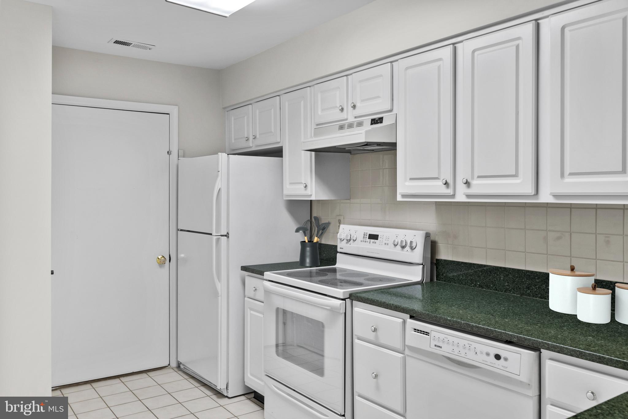 HERITAGE HARBOUR - Residential