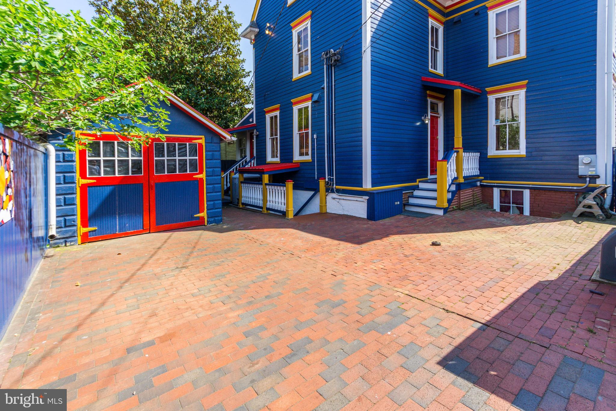 HISTORIC DISTRICT - Residential