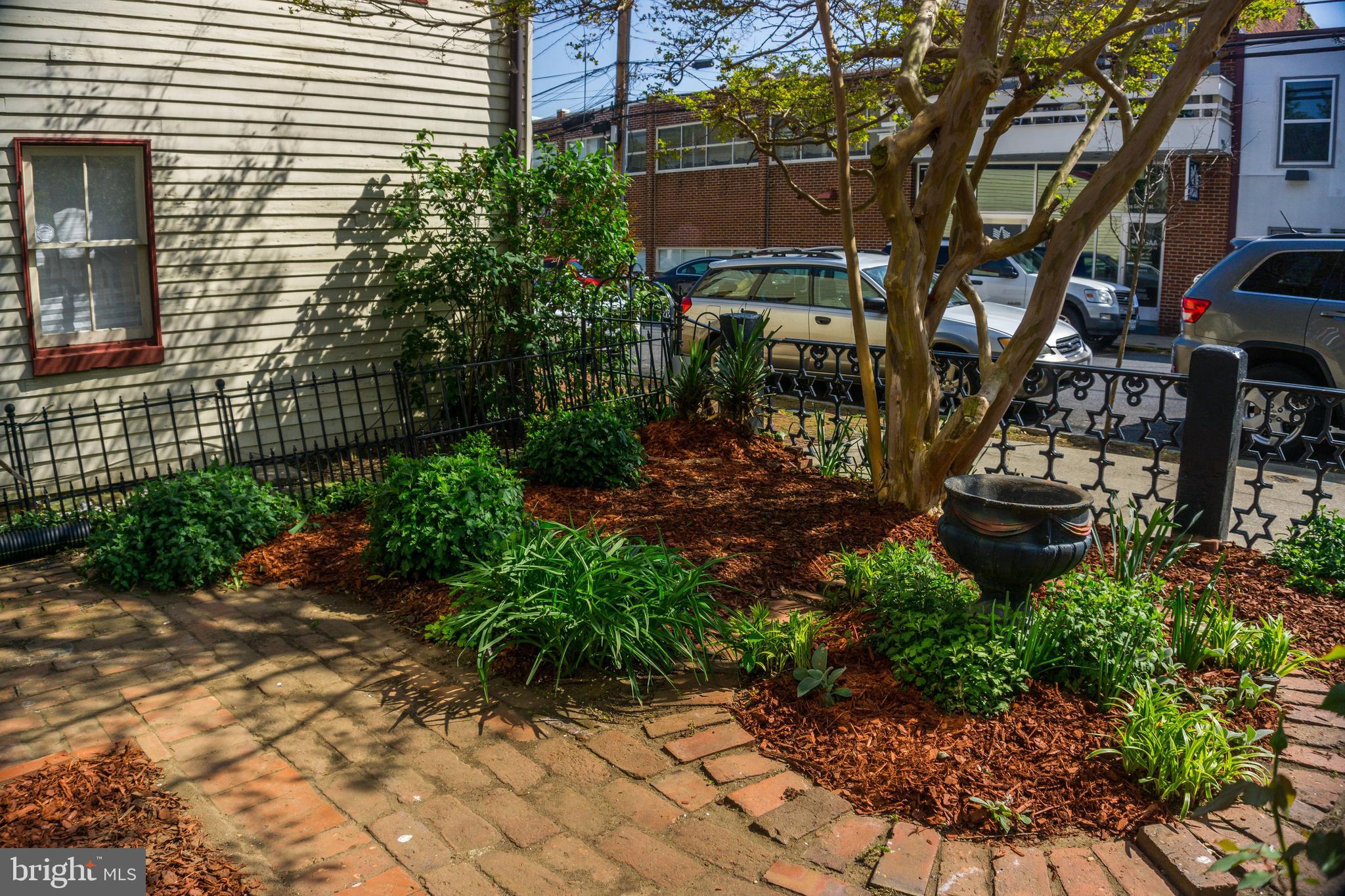 HISTORIC DISTRICT - Residential