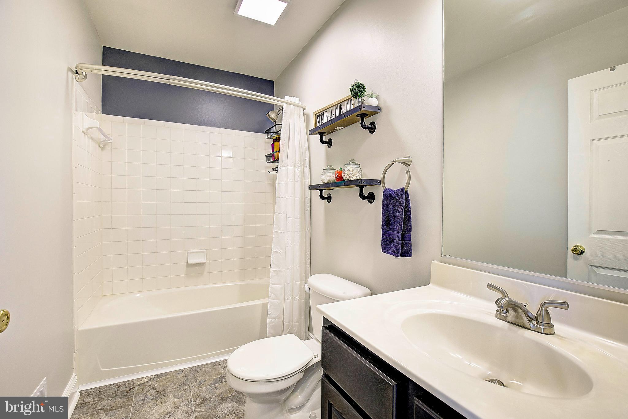 PINEY ORCHARD - Residential