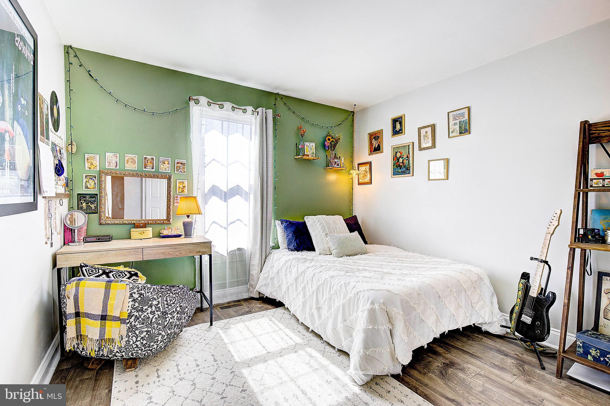 PINEY ORCHARD - Residential