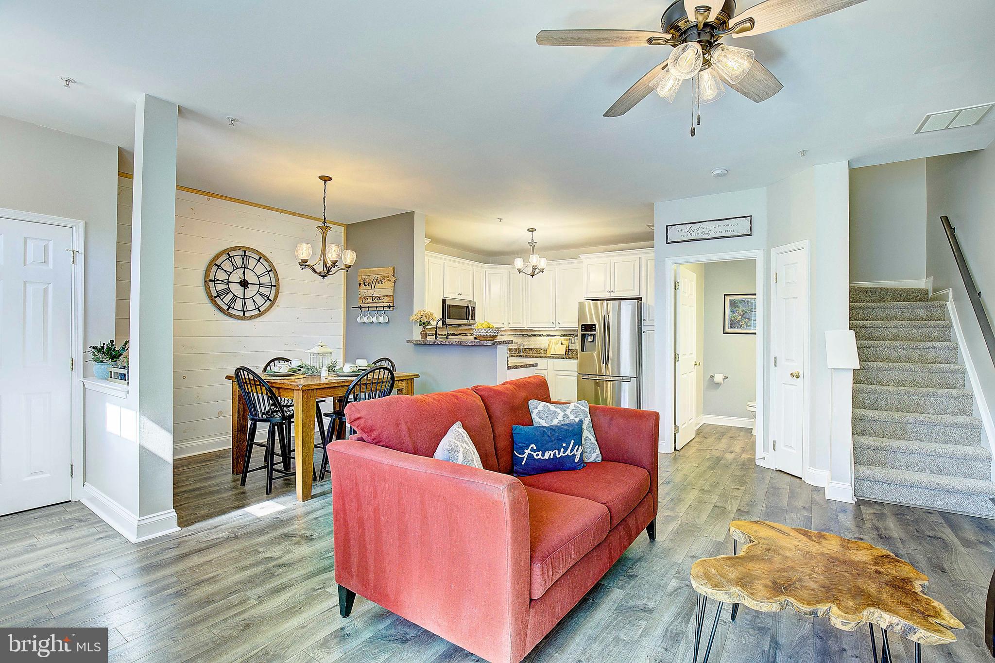 PINEY ORCHARD - Residential