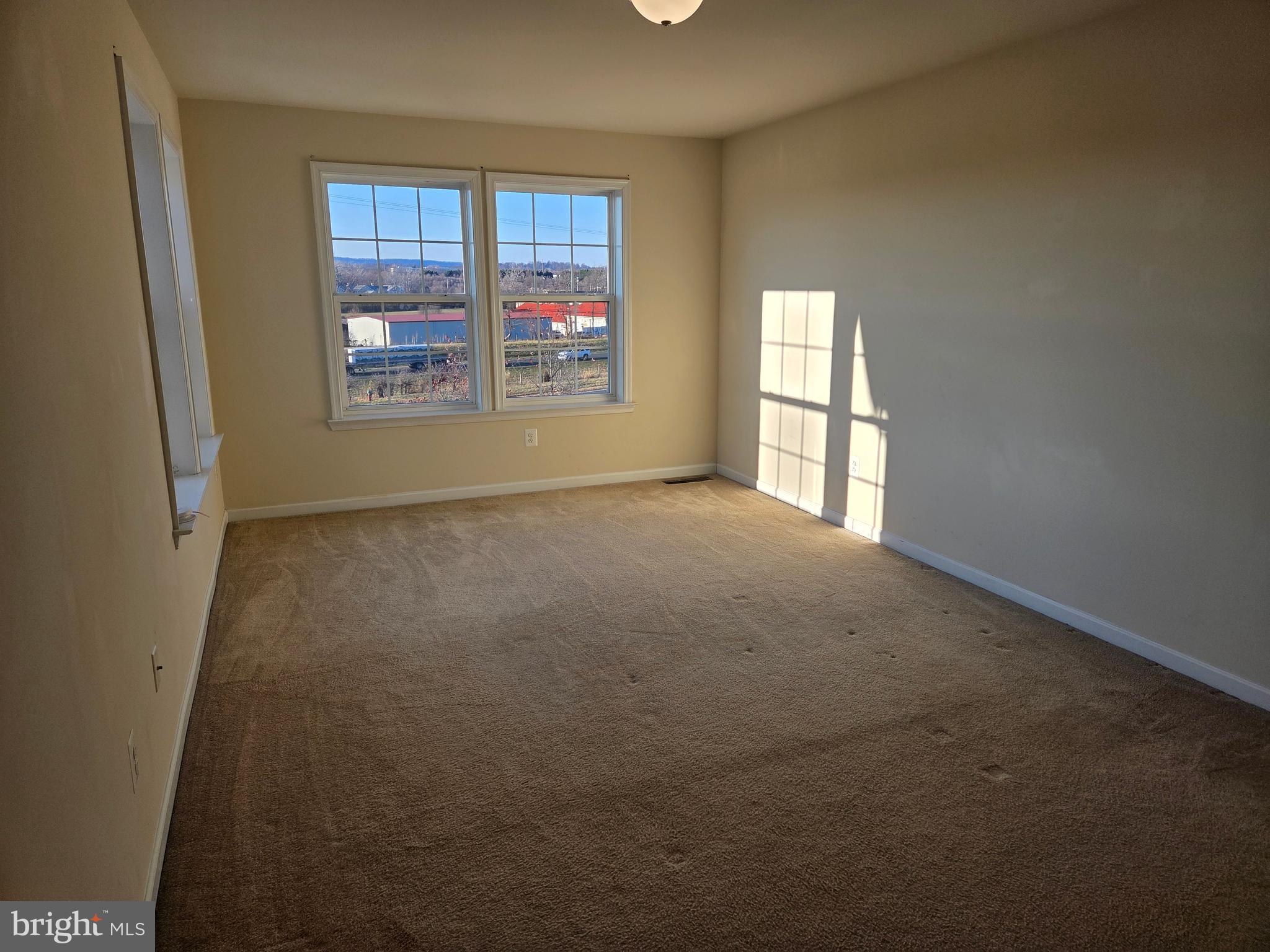 TOWNES OF TASKER - Residential Lease