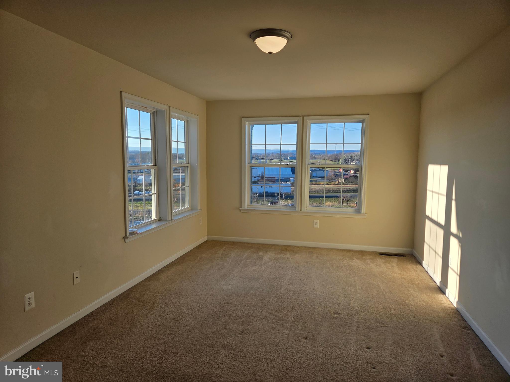 TOWNES OF TASKER - Residential Lease