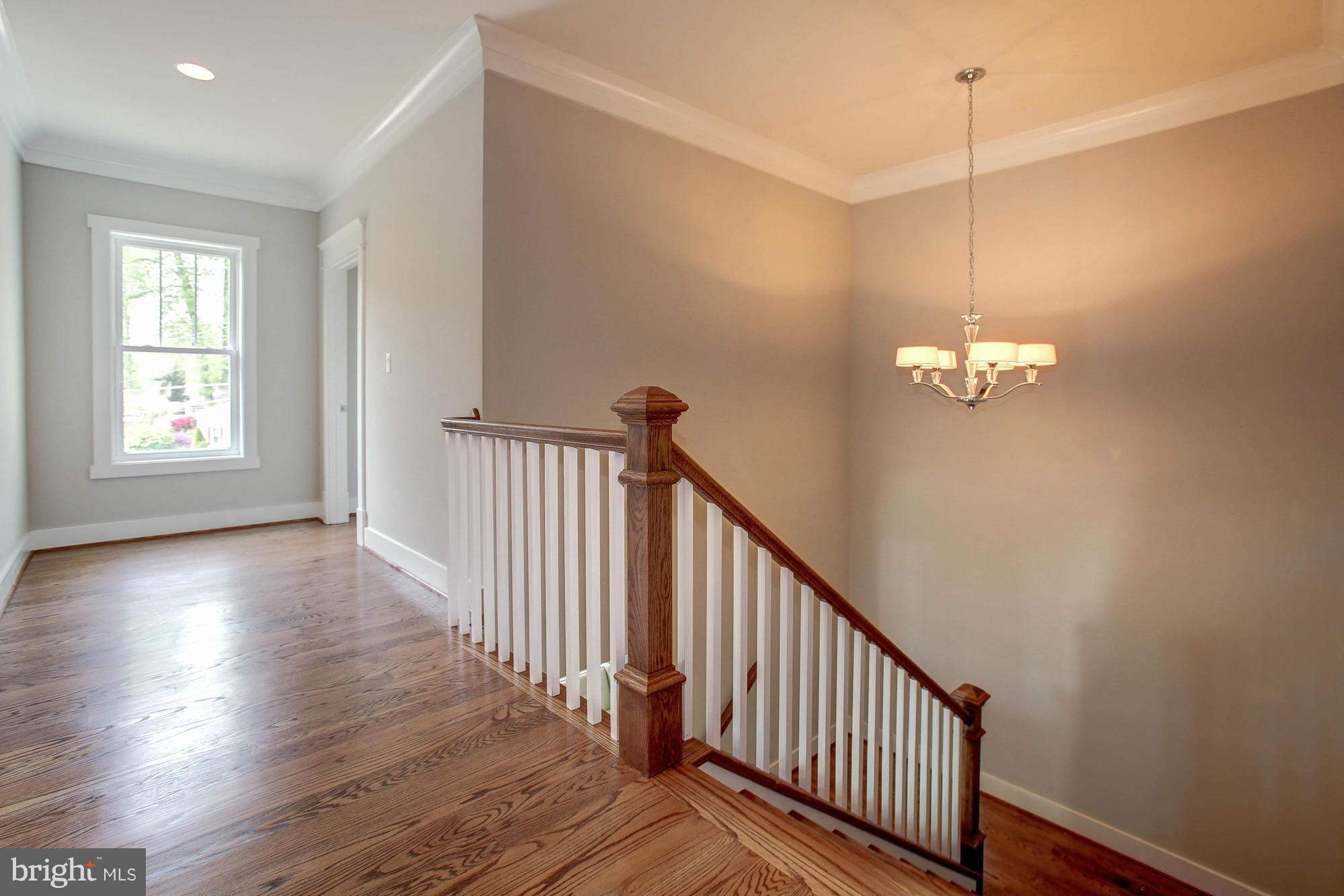 VIENNA WOODS - Residential