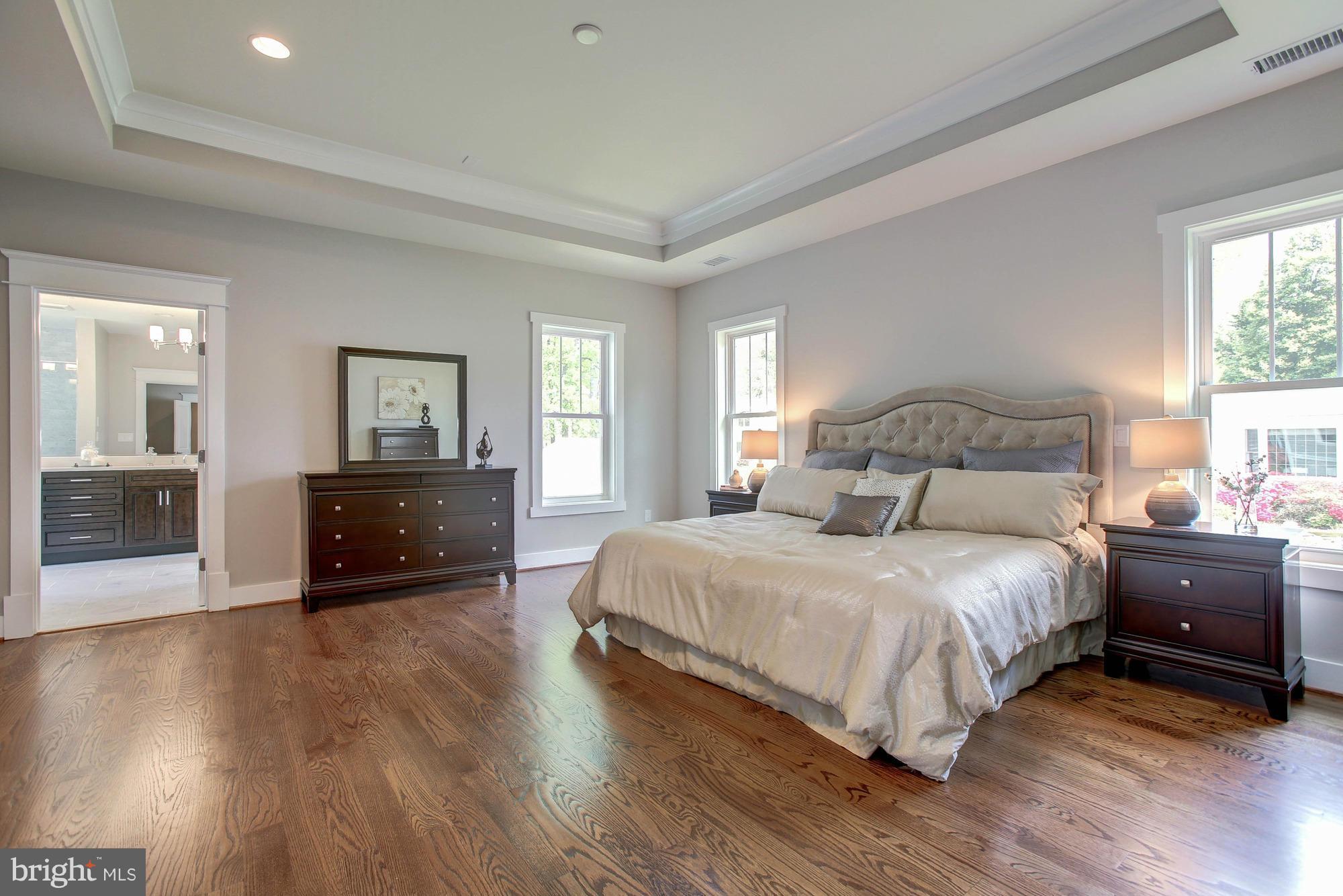 VIENNA WOODS - Residential