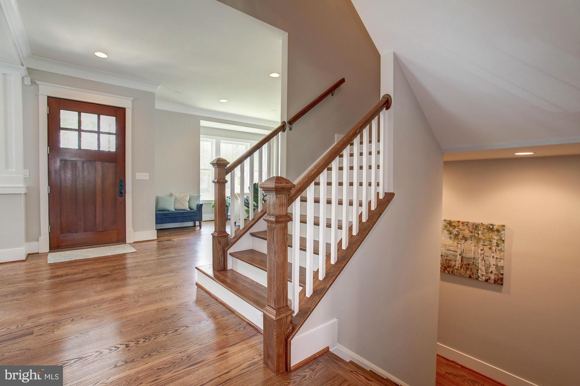 VIENNA WOODS - Residential