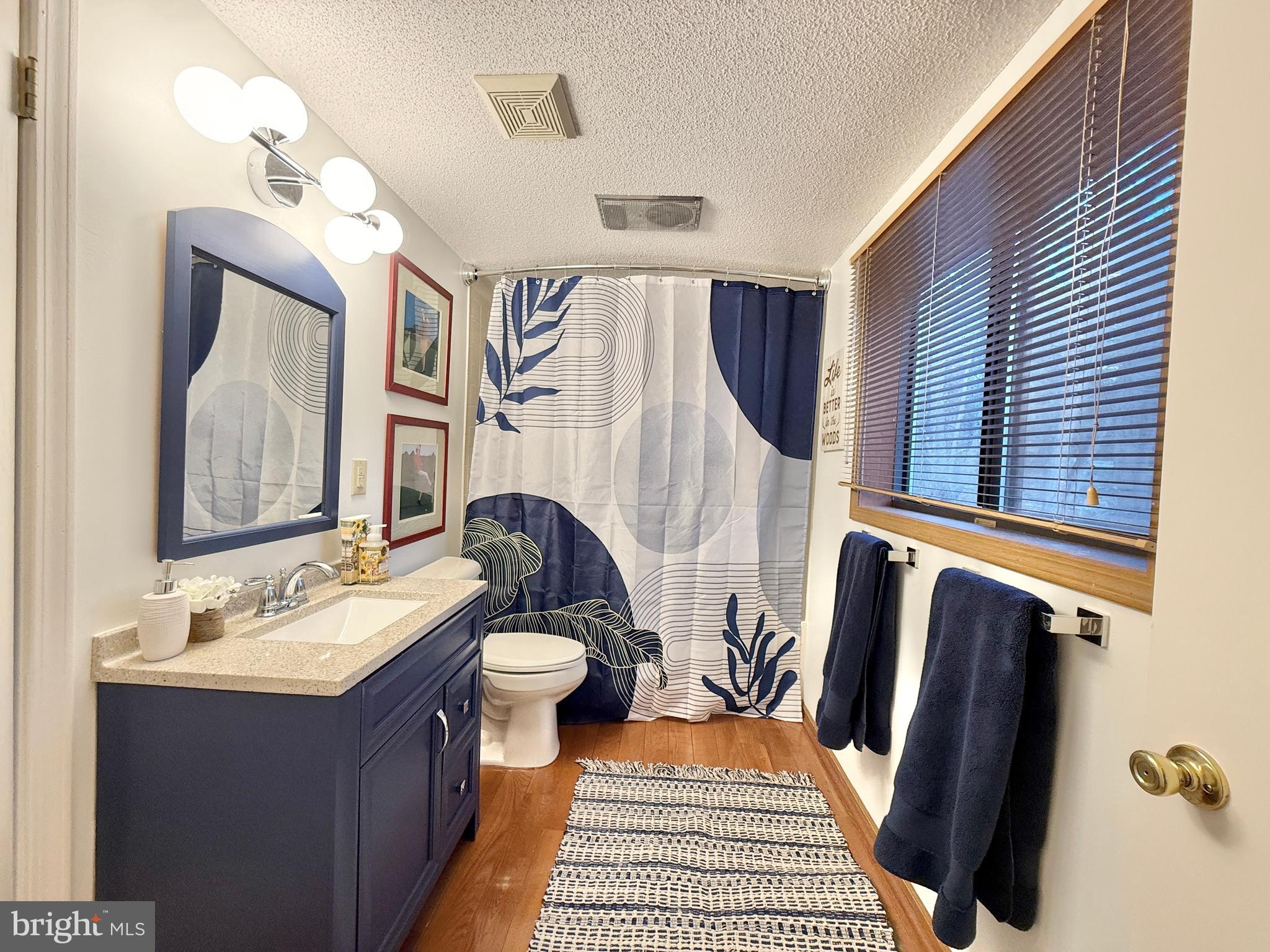 THE WOODS - Residential